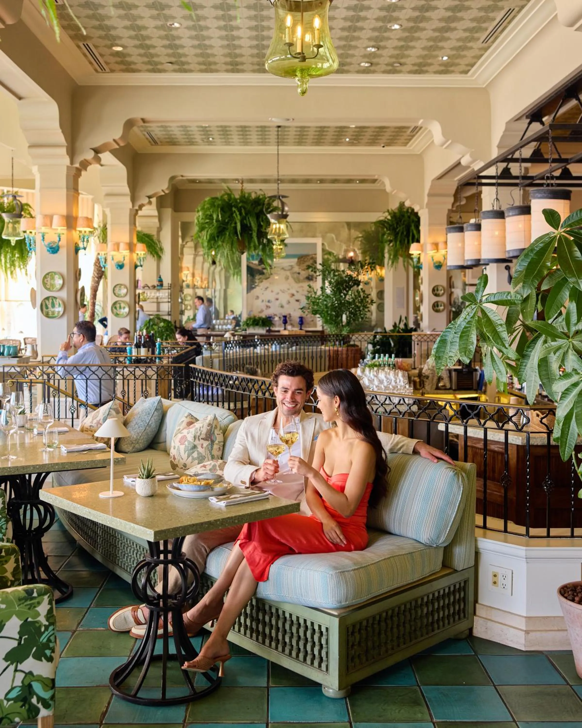 Restaurant/places to eat in Casa Del Mar