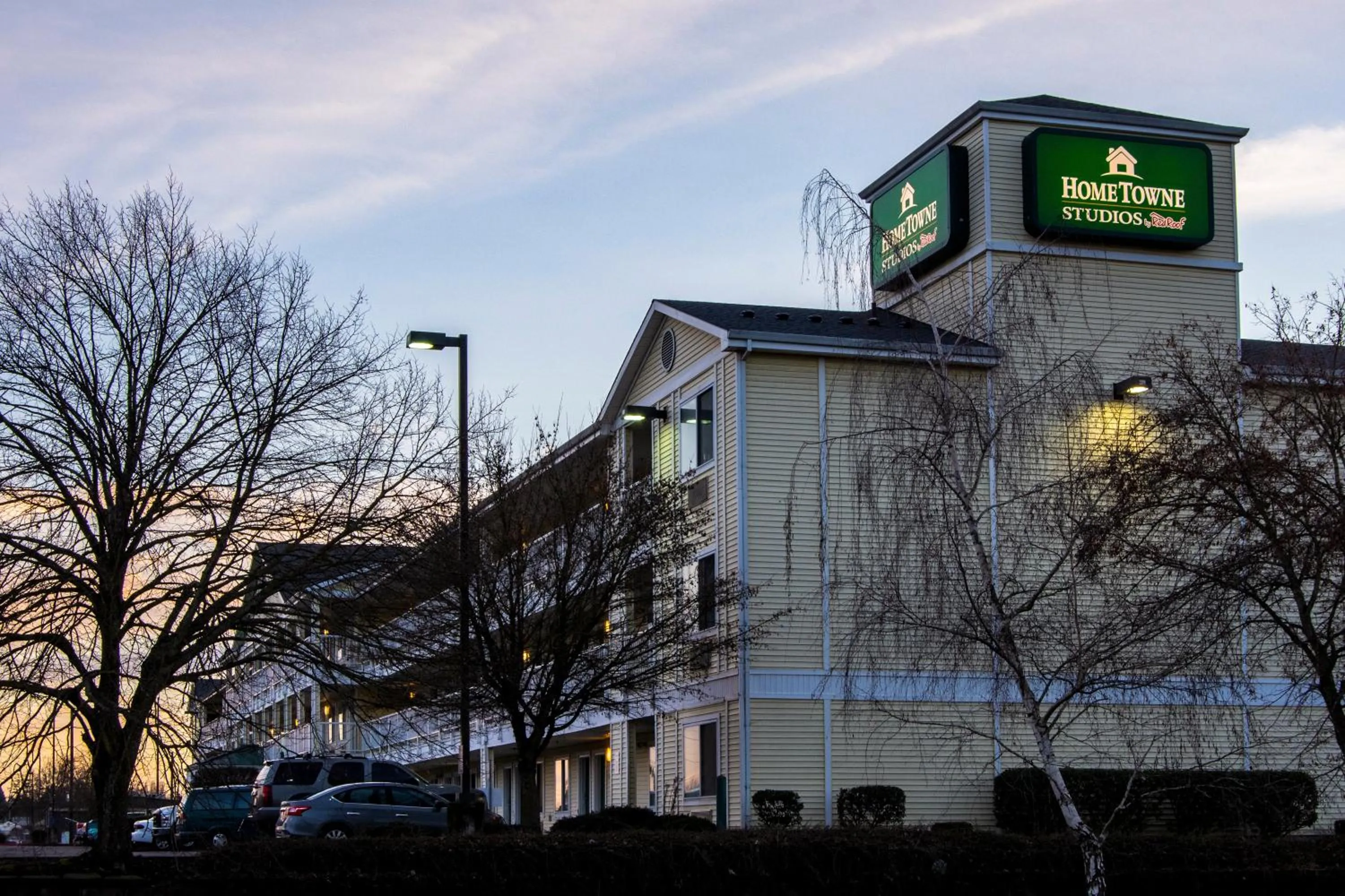 Property building in HomeTowne Studios by Red Roof Salem, OR