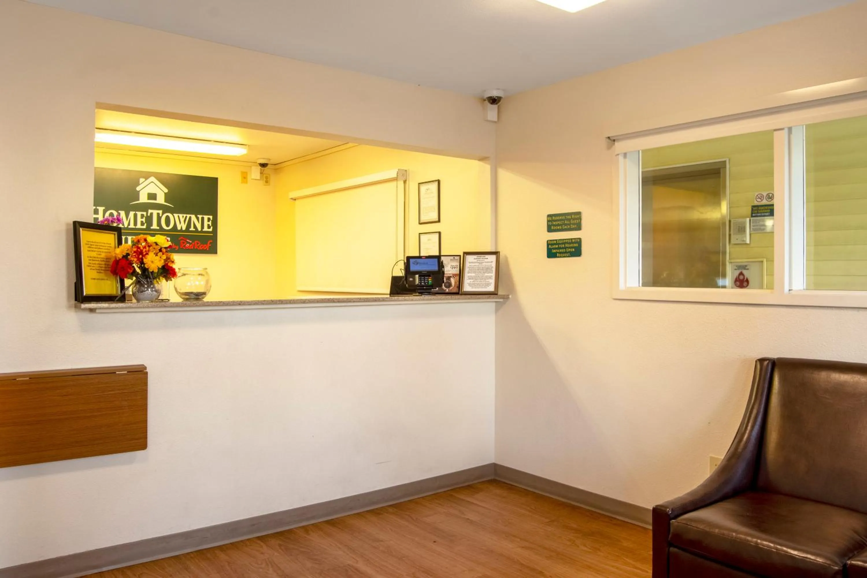 Lobby or reception in HomeTowne Studios by Red Roof Salem, OR