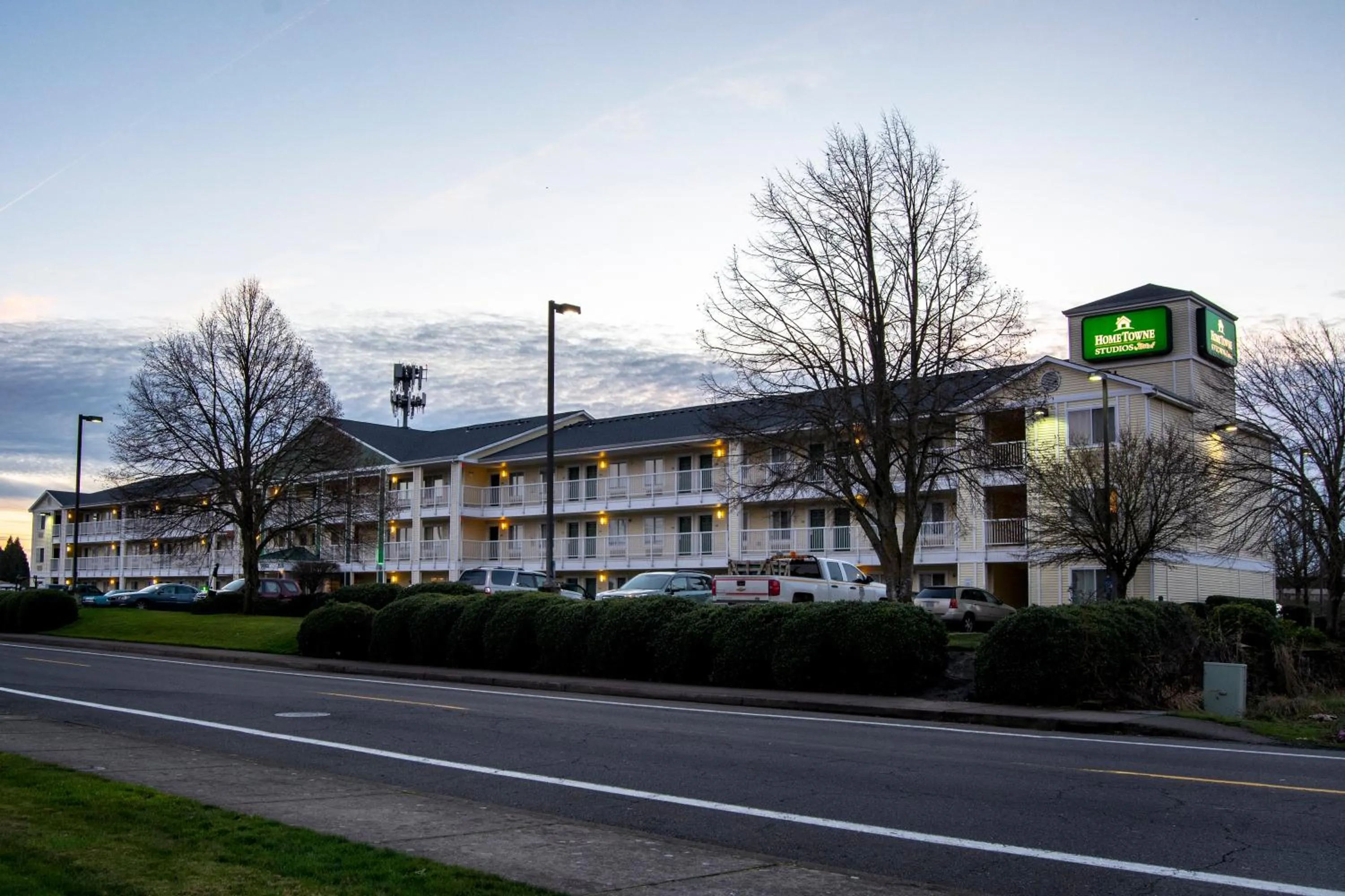 Property building in HomeTowne Studios by Red Roof Salem, OR