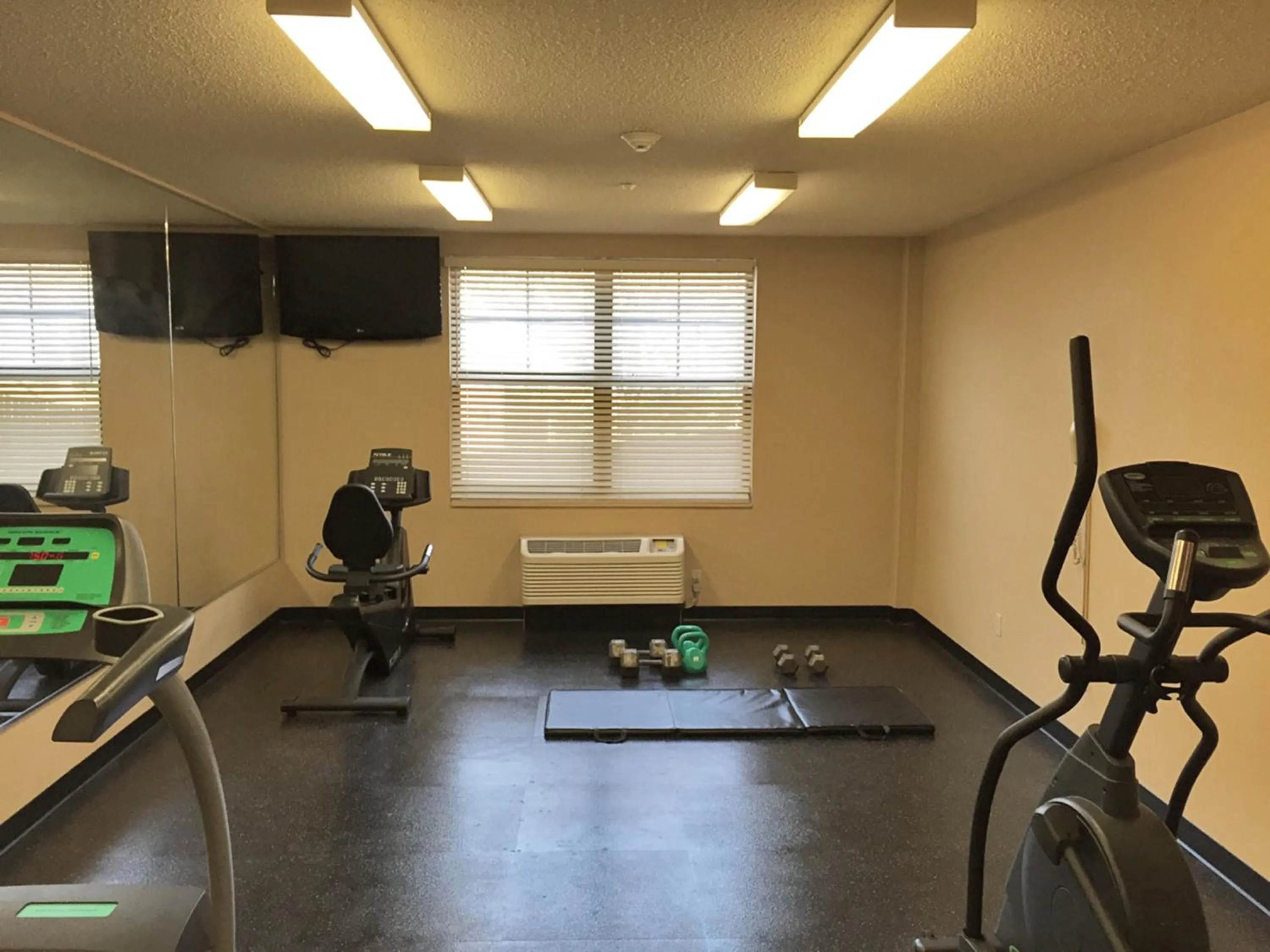 Fitness centre/facilities in Extended Stay America Suites - Philadelphia - Plymouth Meeting - East