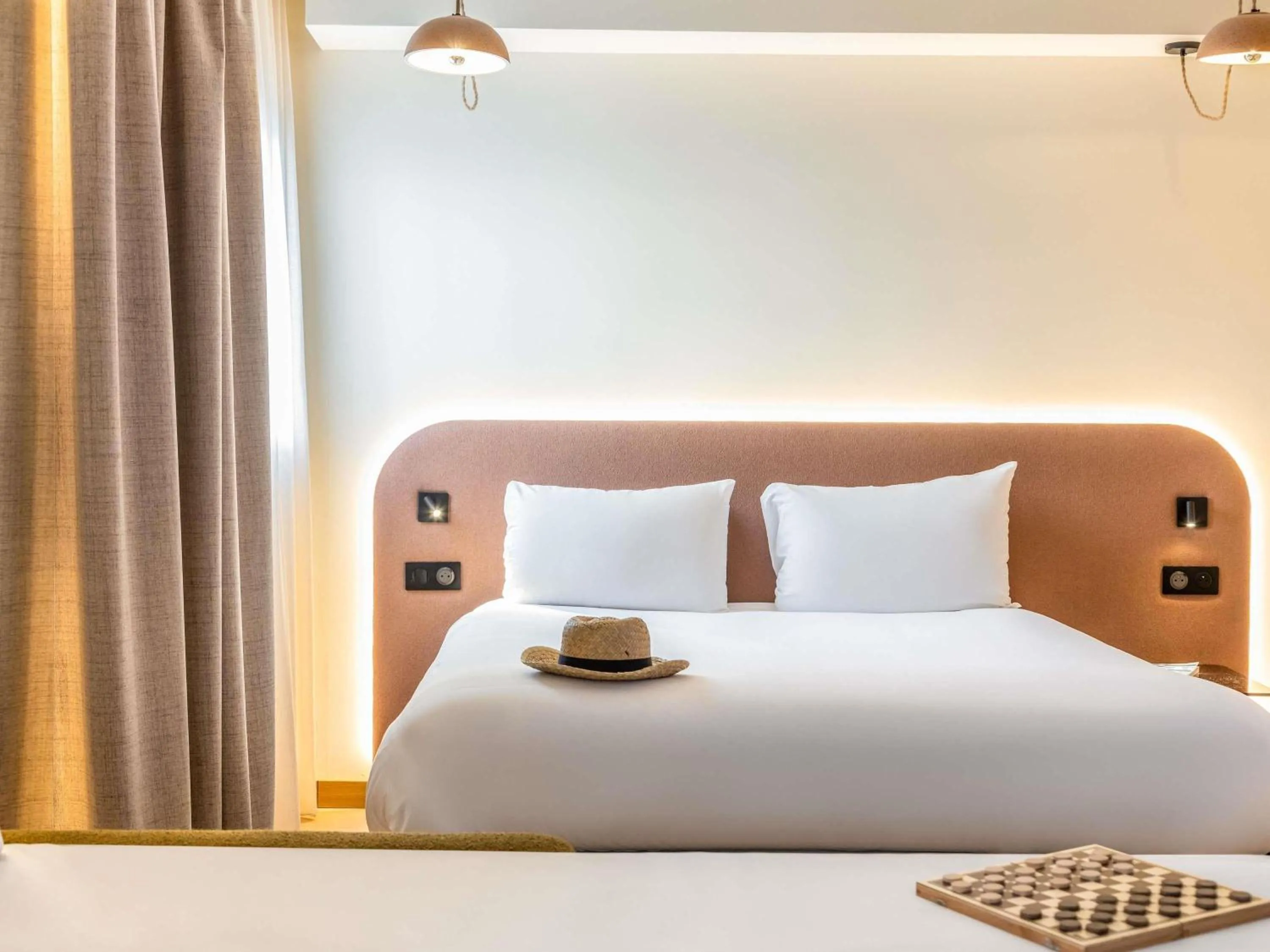 Bedroom, Bed in ibis Styles Marseille Palais des Congrès Vélodrome