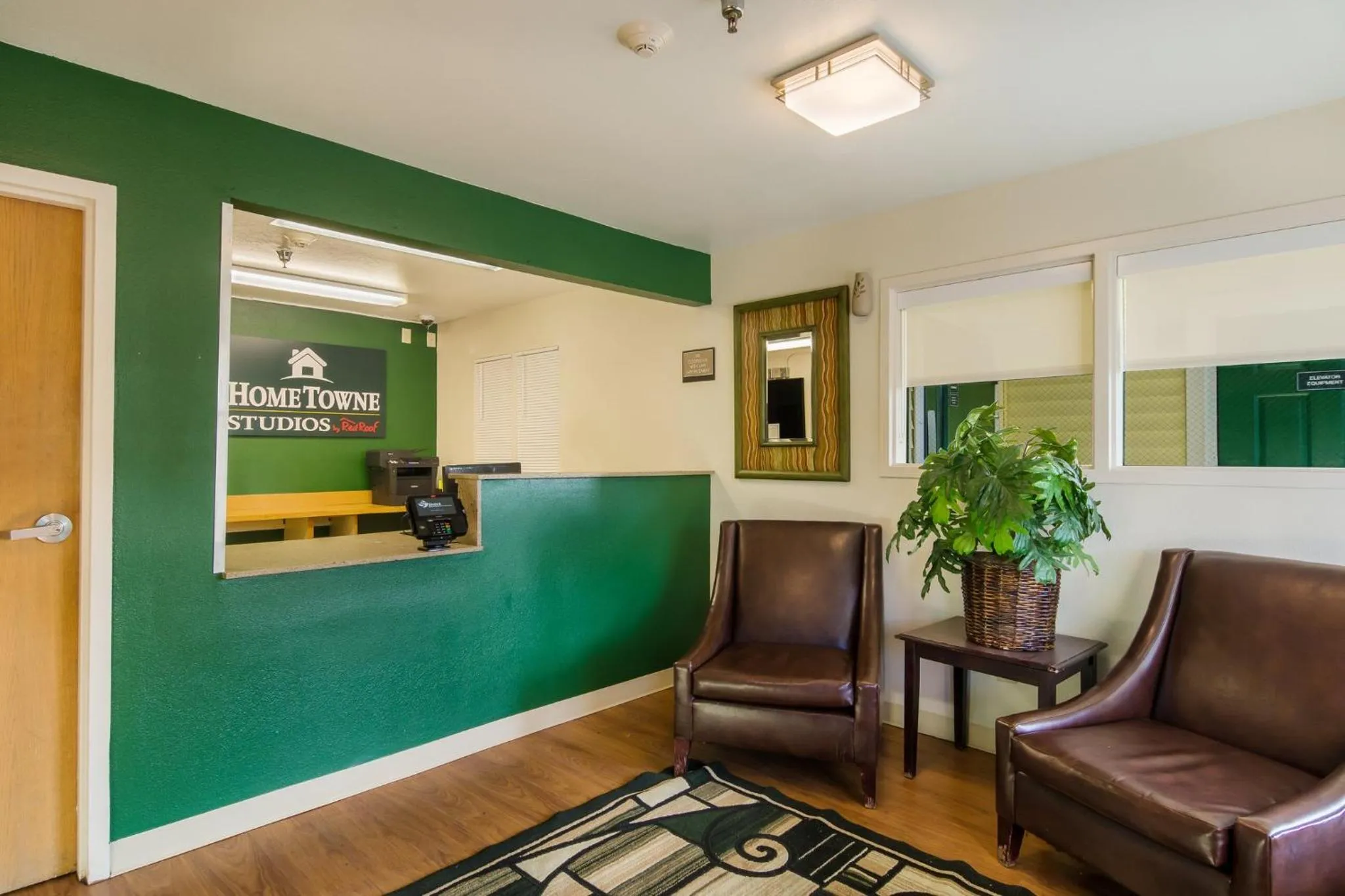 Lobby or reception in HomeTowne Studios by Red Roof Denver - Glendale/ Cherry Creek