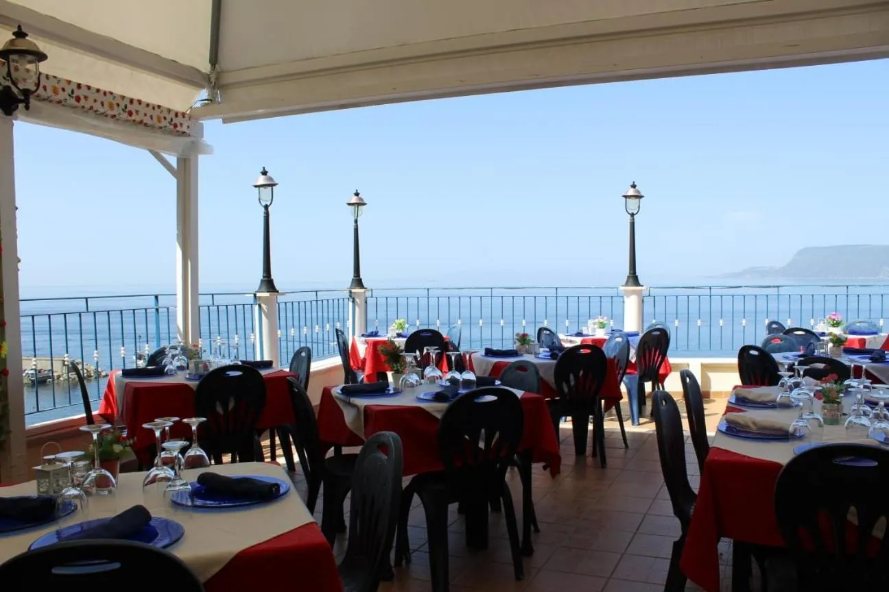 seaside room