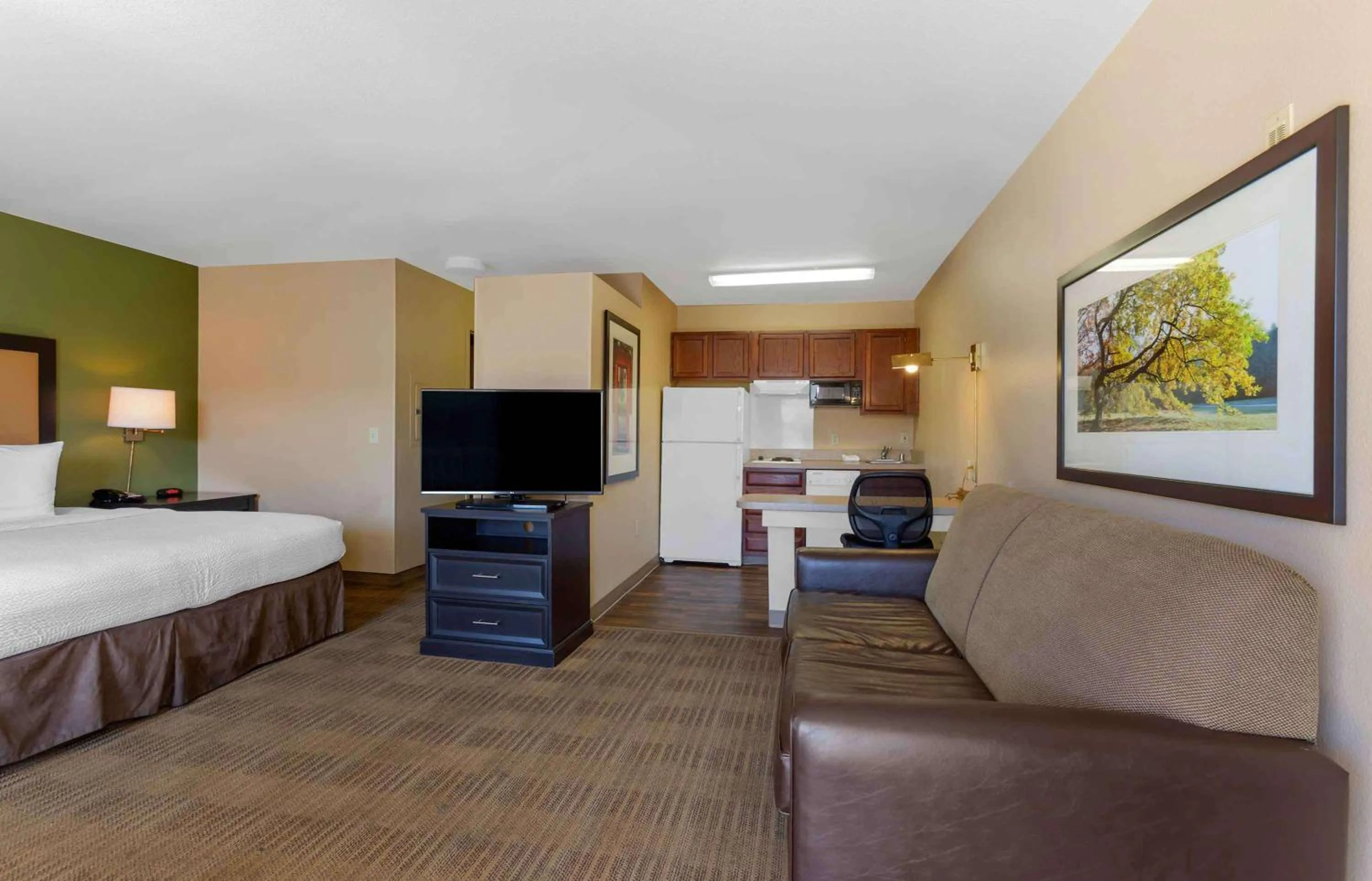 Bedroom in Extended Stay America Suites - Phoenix - Chandler - E Chandler Blvd