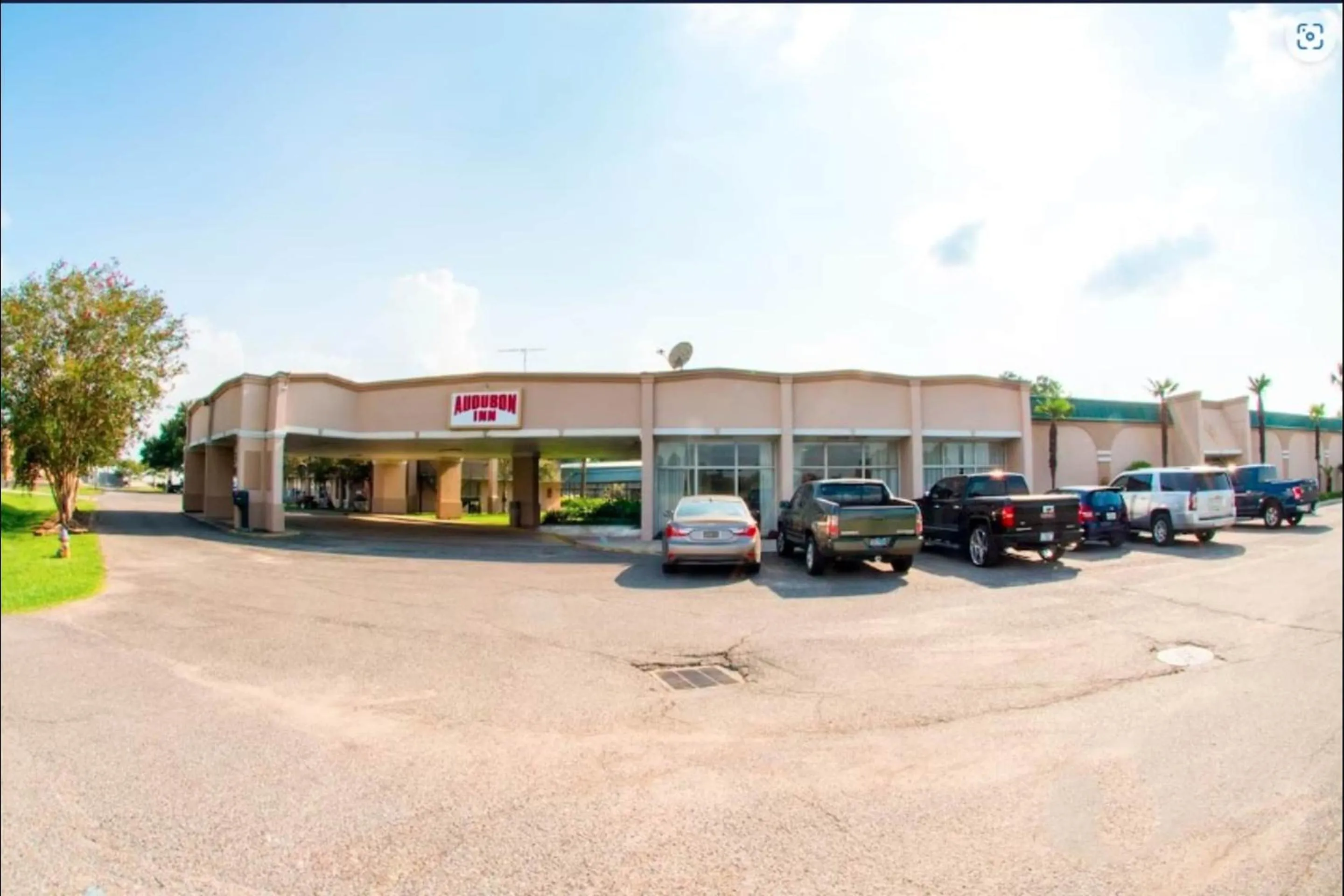 Facade/entrance in Audubon Inn Port Allen I-10