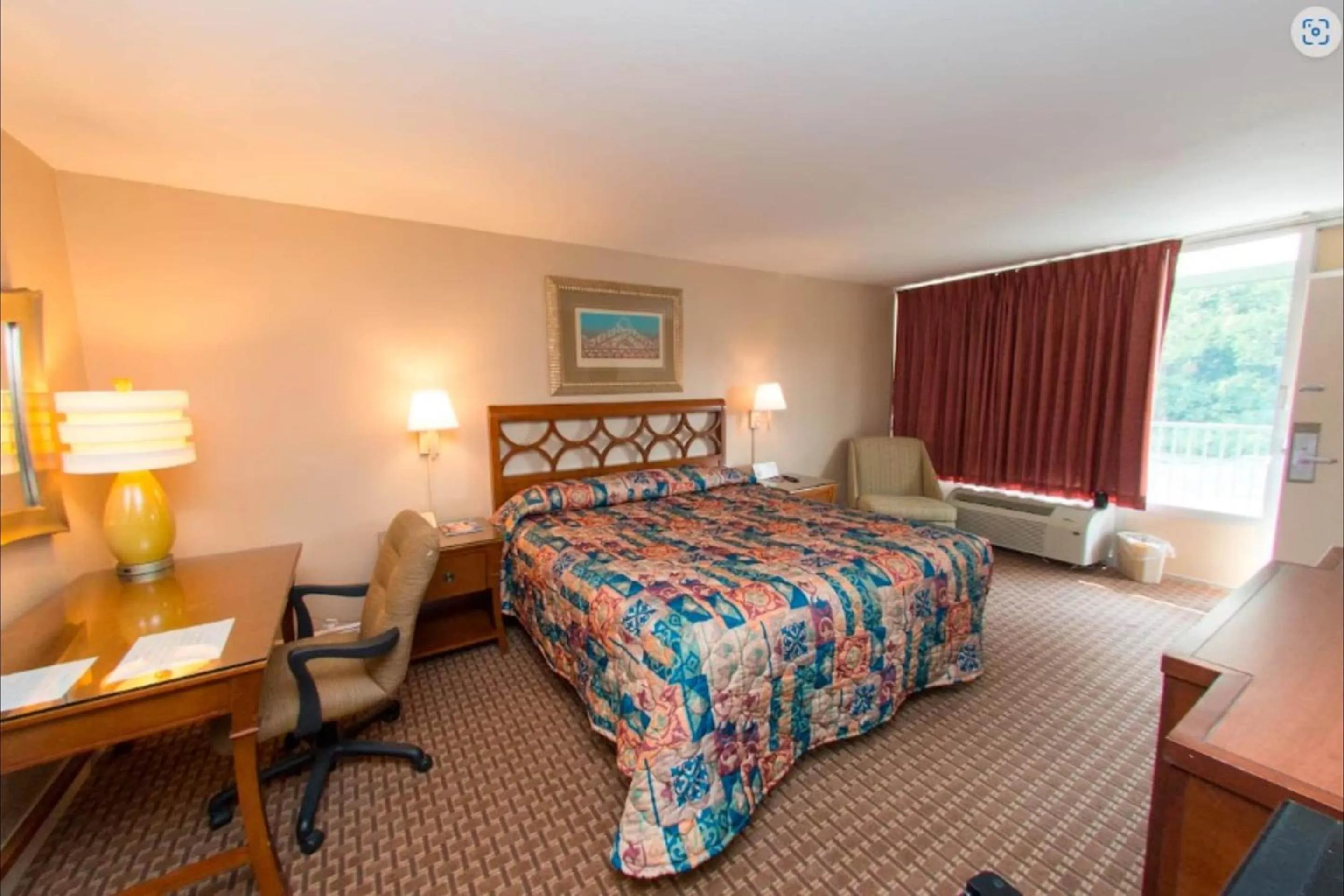 Bedroom in Audubon Inn Port Allen I-10