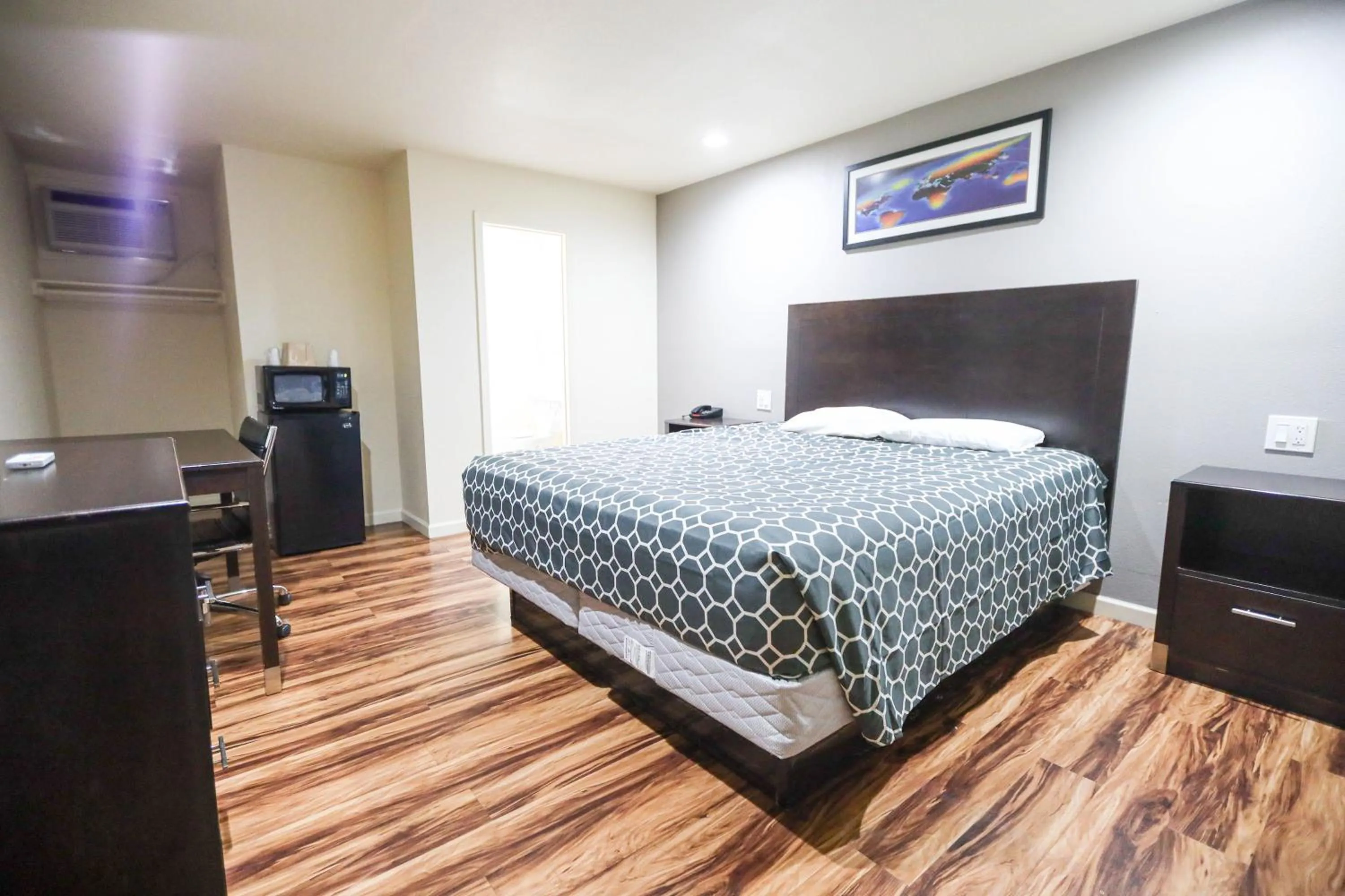 Bed in Sky Riders Motel