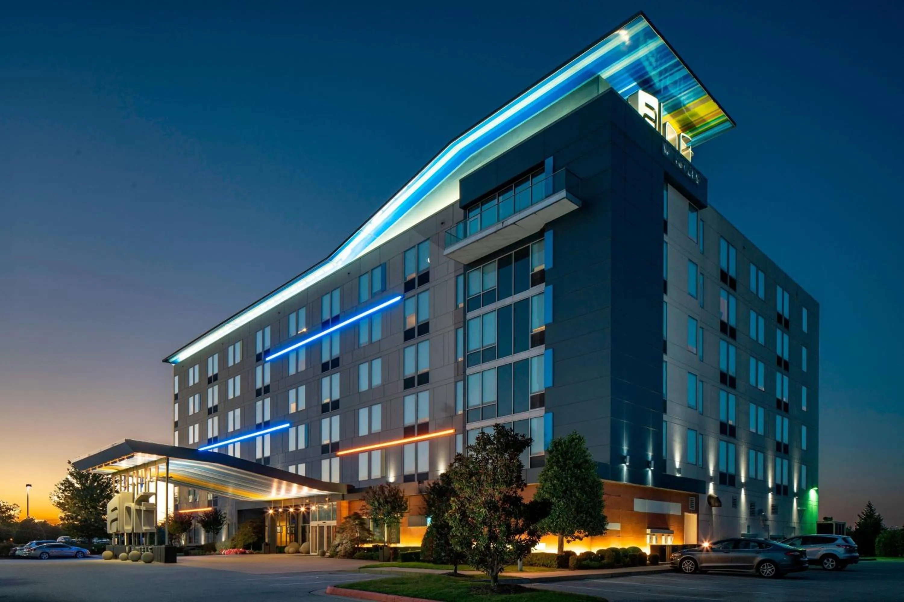 Property building in Aloft Hotel Rogers Bentonville