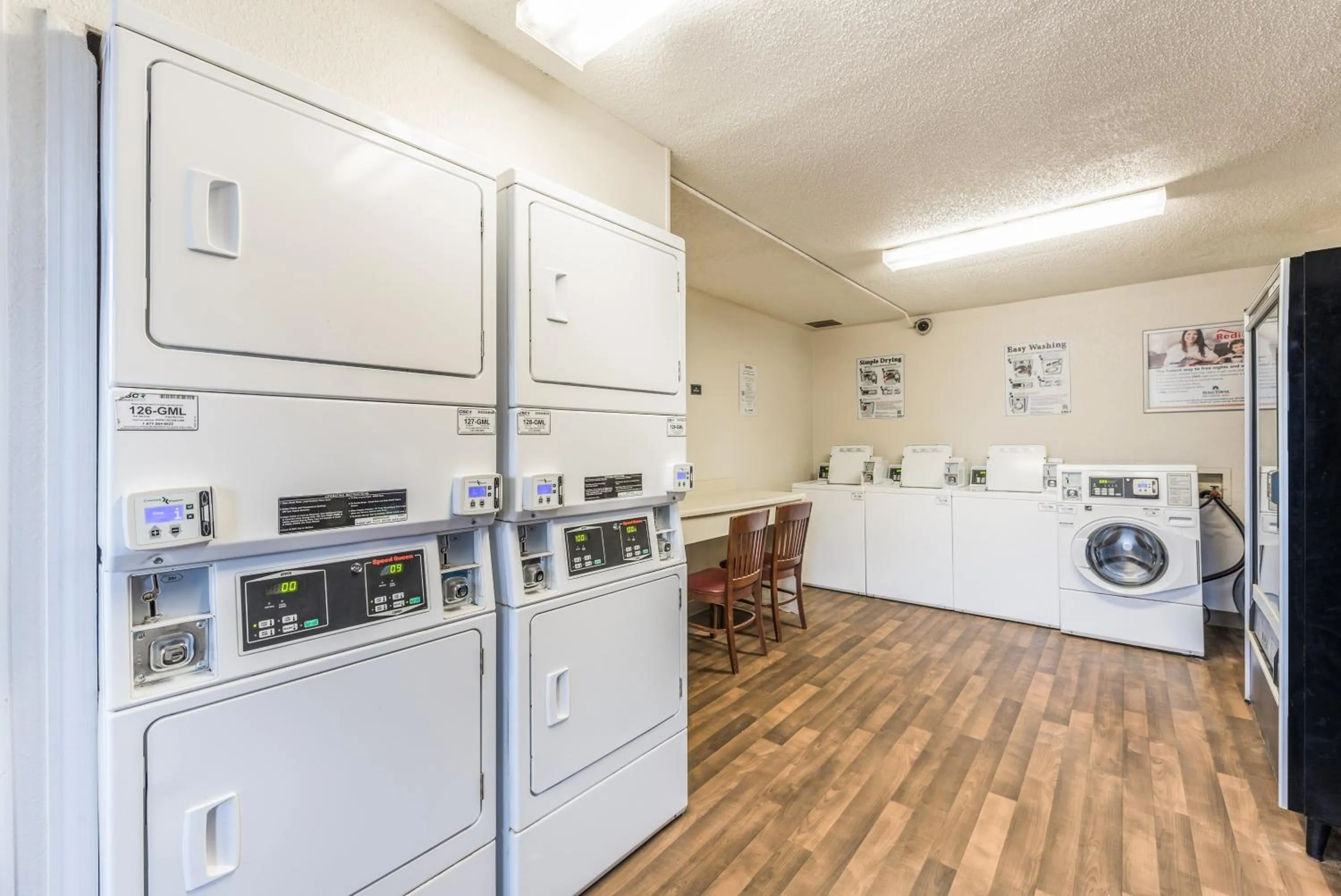 Other in HomeTowne by Red Roof Studios Cincinnati - Sharonville