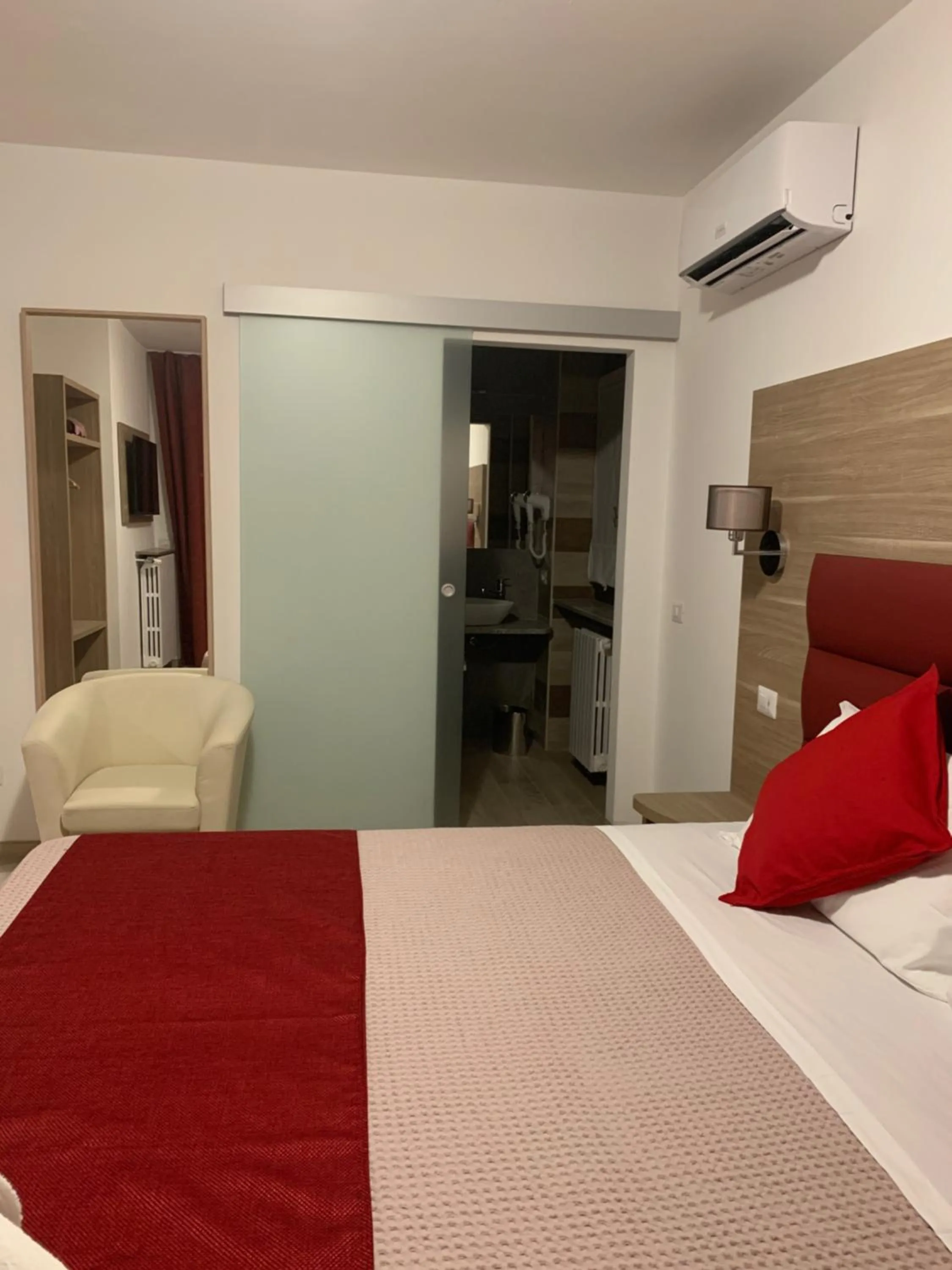 Area and facilities, Bed in Villa Cuore
