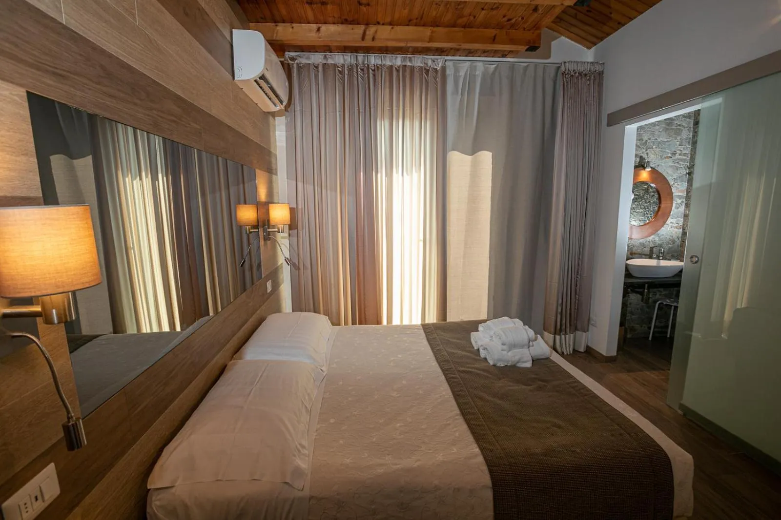 Bed in Villa Cuore