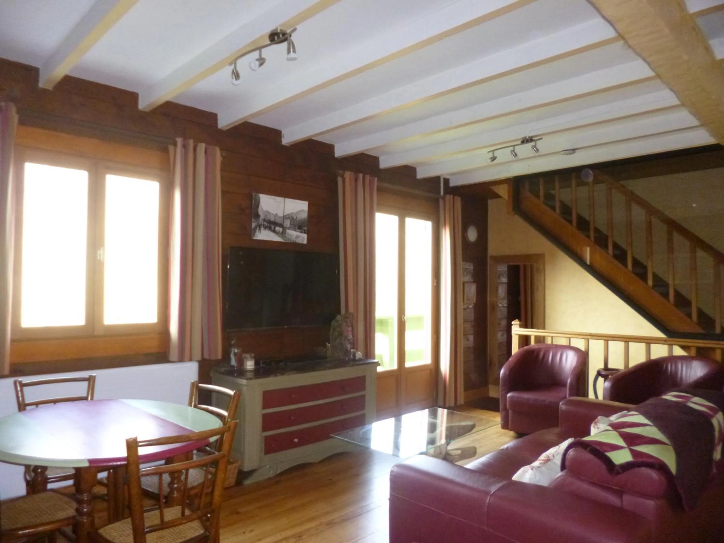 Communal lounge/ TV room in GREEN BIKE PYRENEES