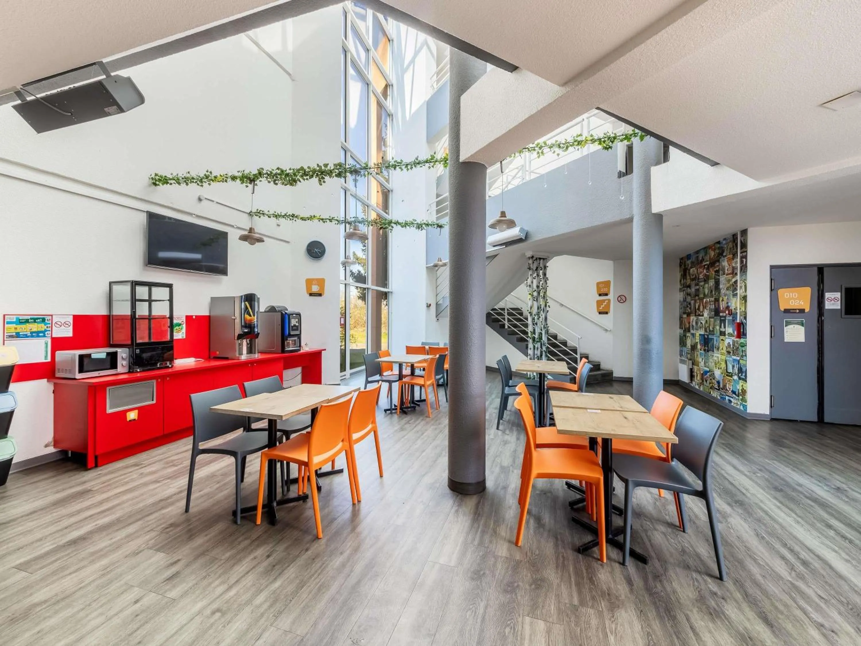 Property building in hôtel F1 Strasbourg Sud La Vigie