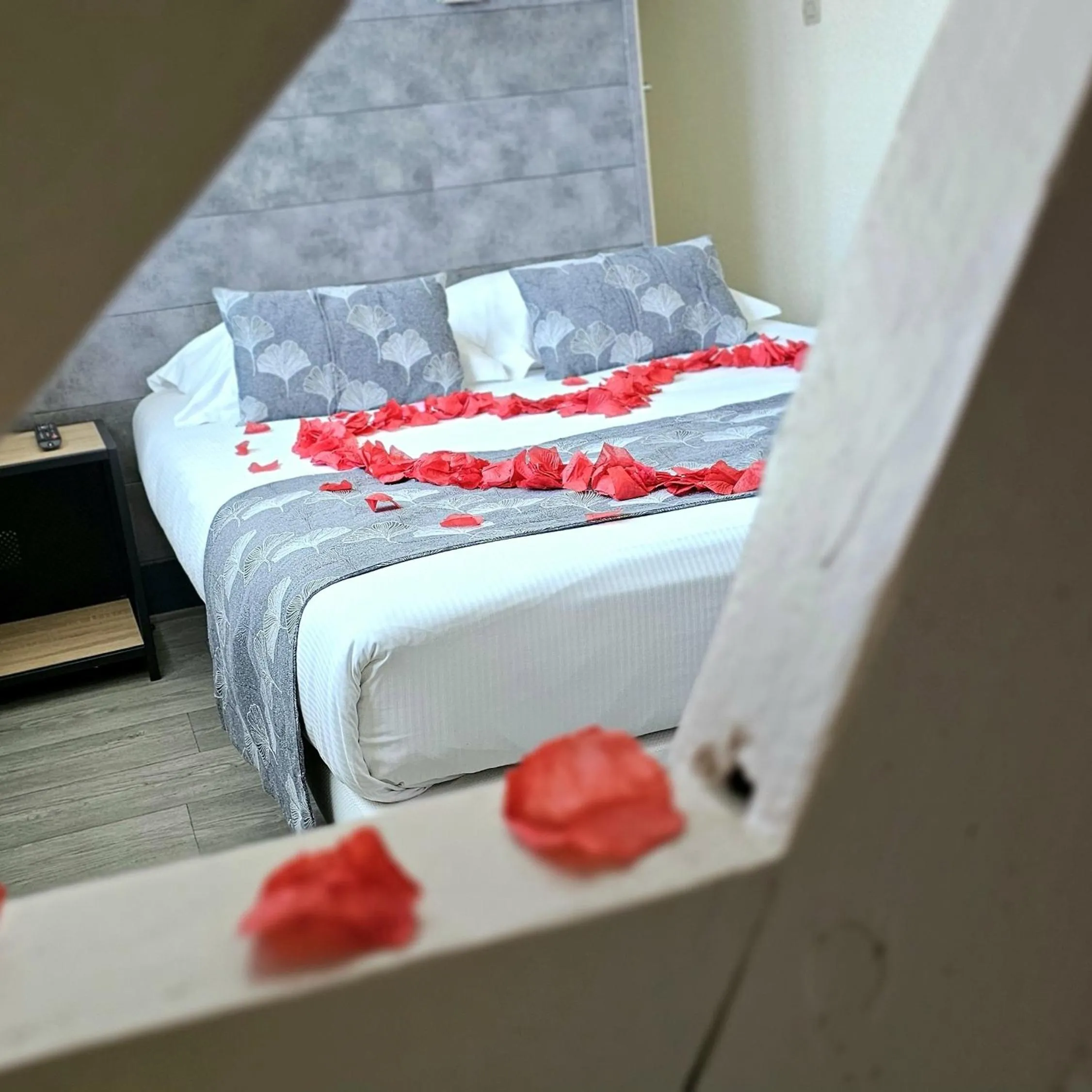 Bedroom, Bed in Escal Hôtel