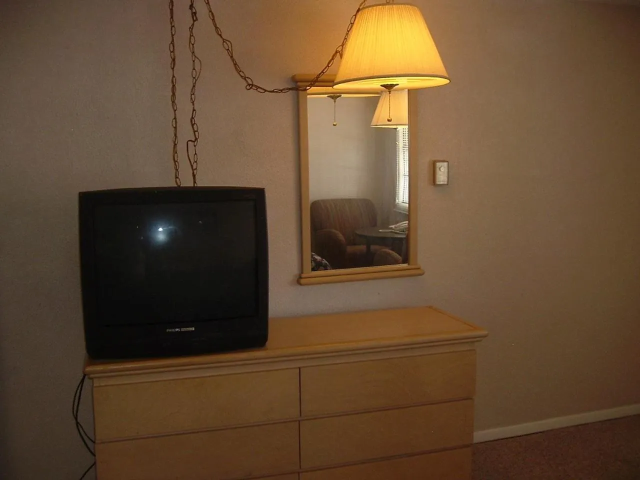 TV and multimedia in Fels Three Crown Motel