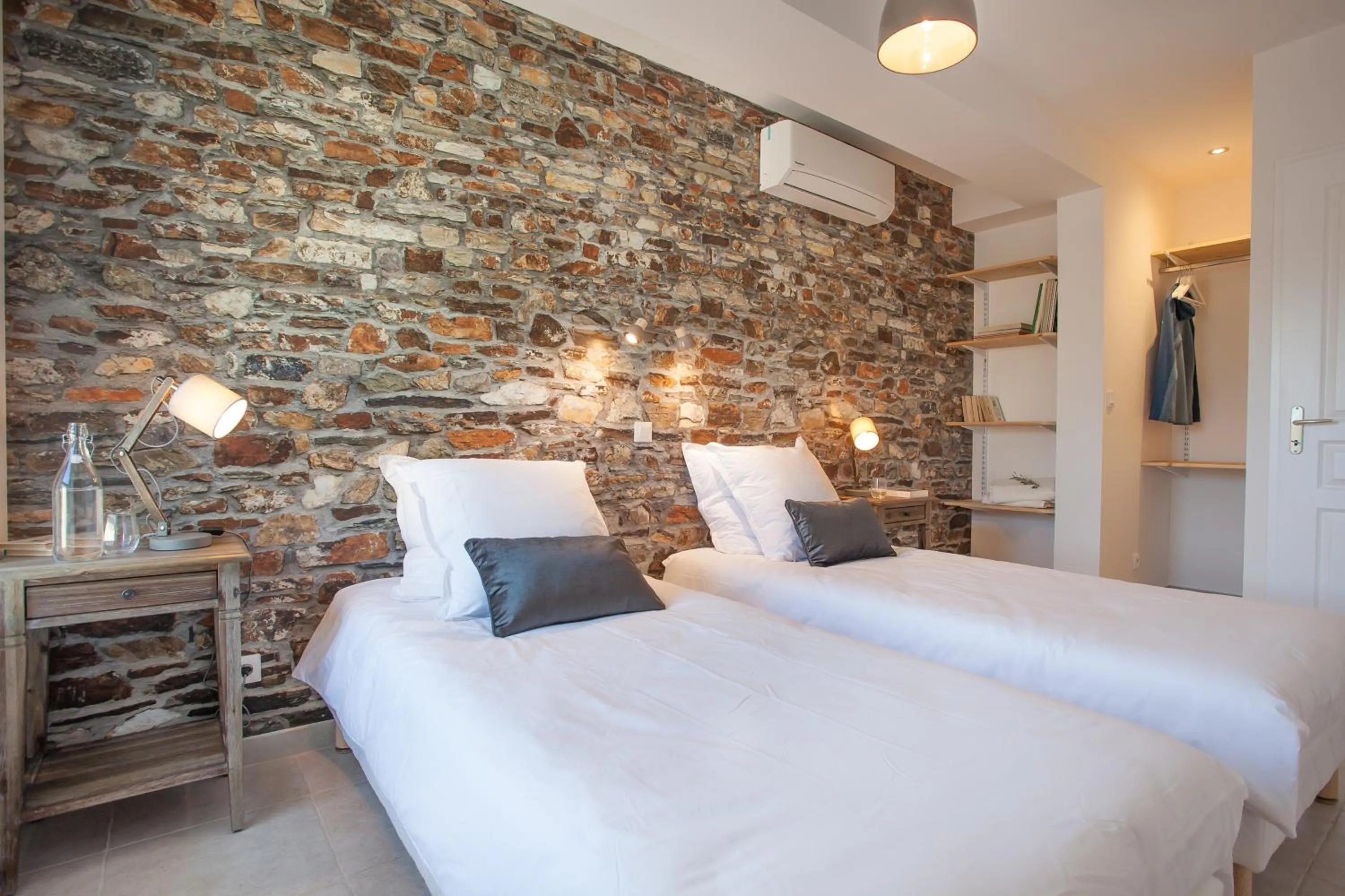 Bedroom, Bed in Clos Olivier de Serres