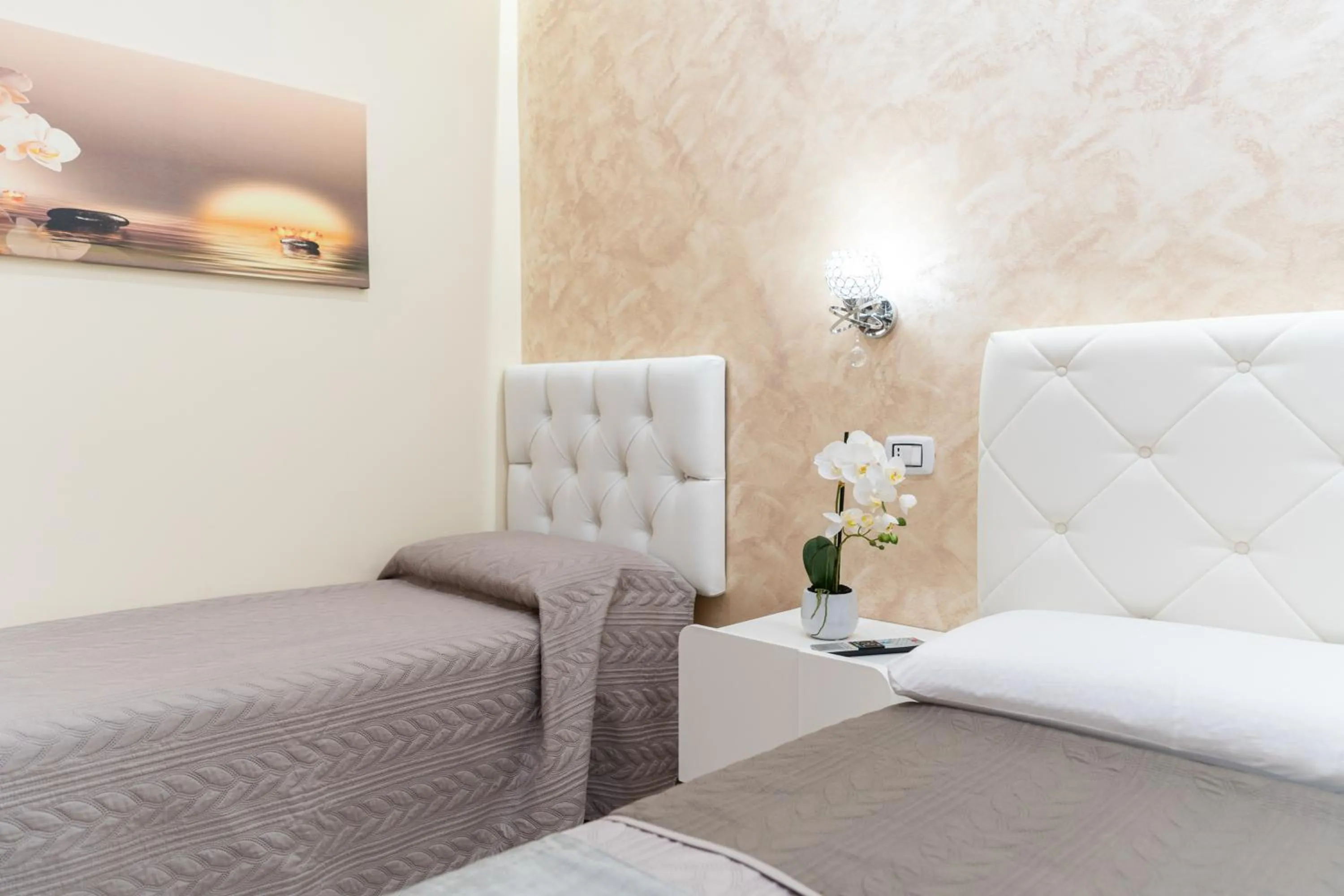 Bed in B&B Golden House & spa