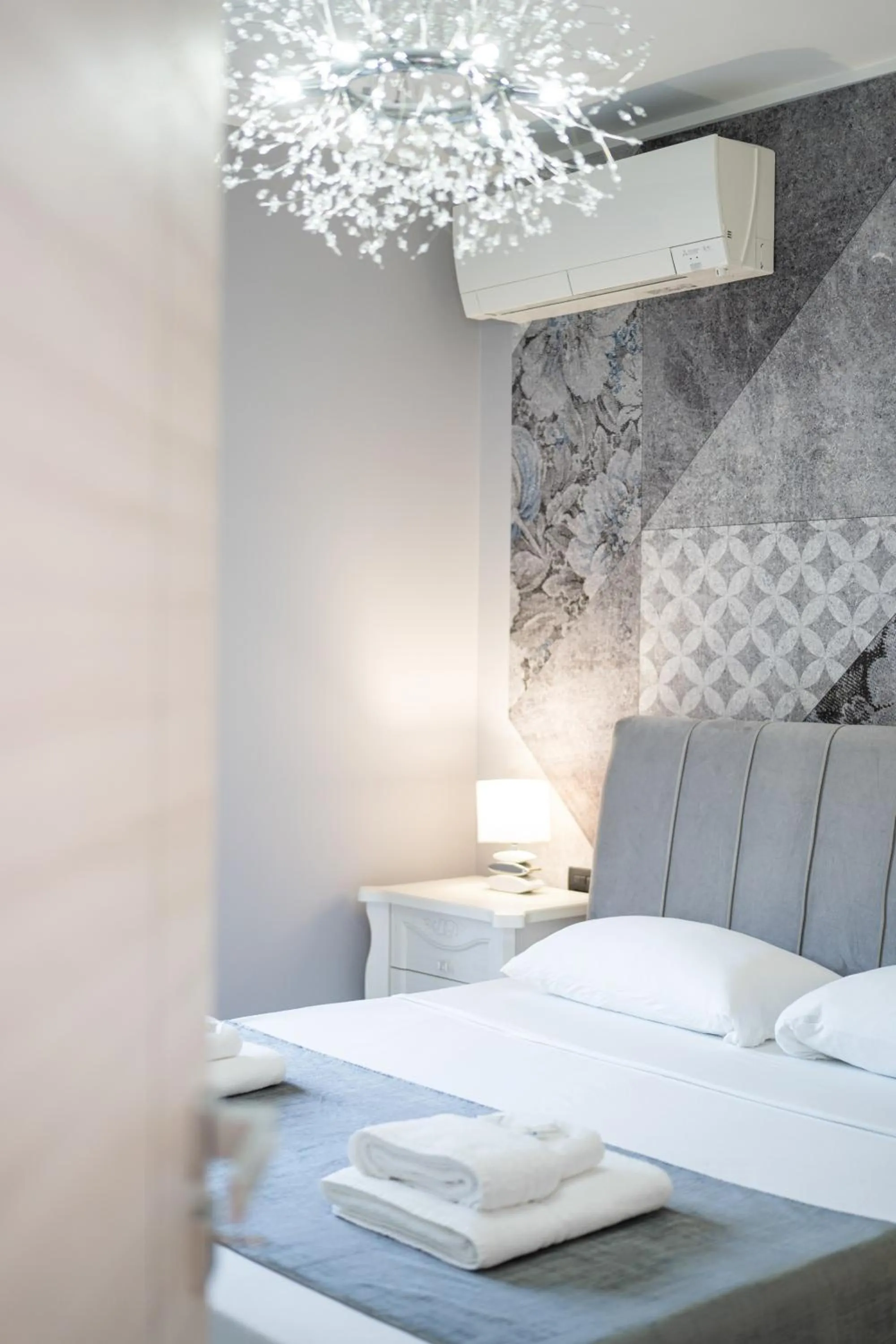 Bed in B&B Golden House & spa