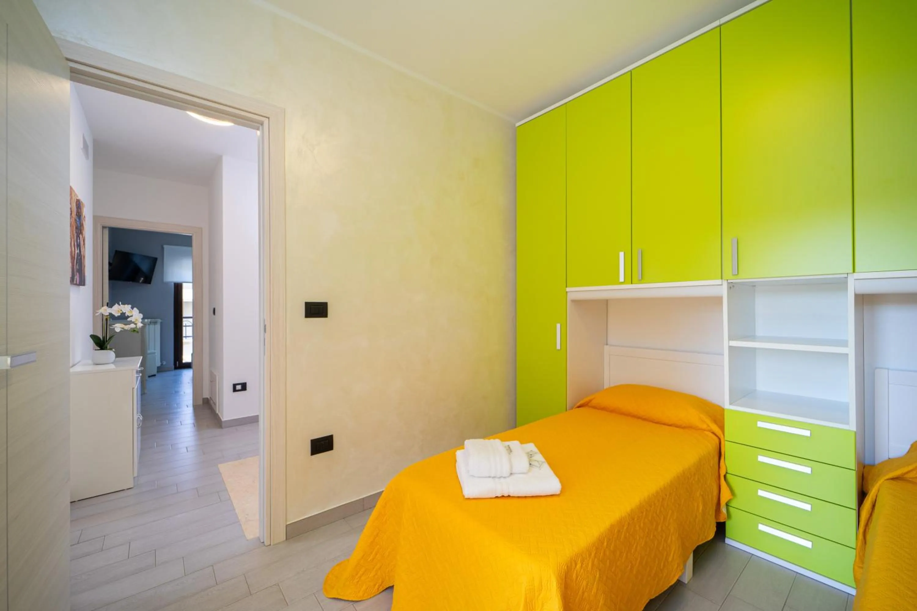 Bed in B&B Golden House & spa