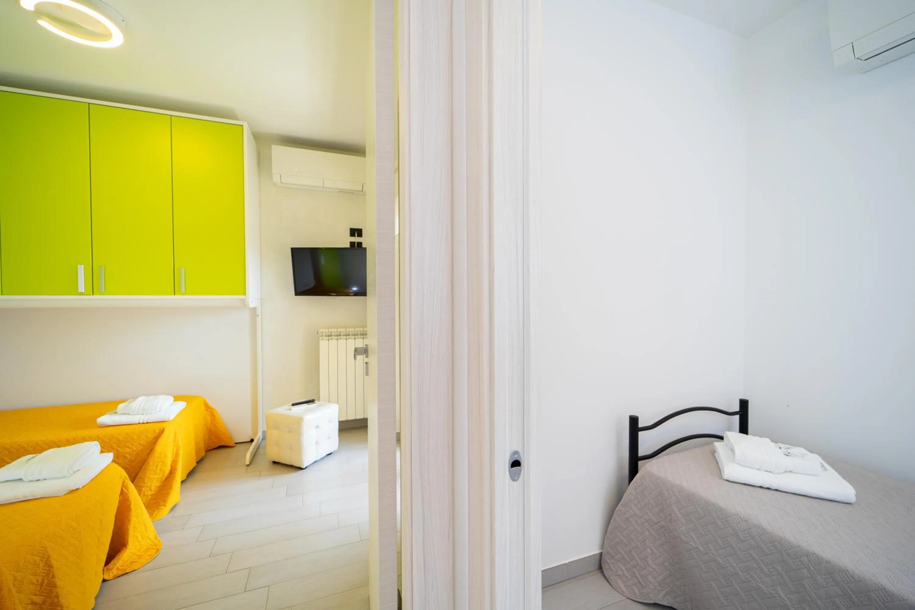 Bed in B&B Golden House & spa