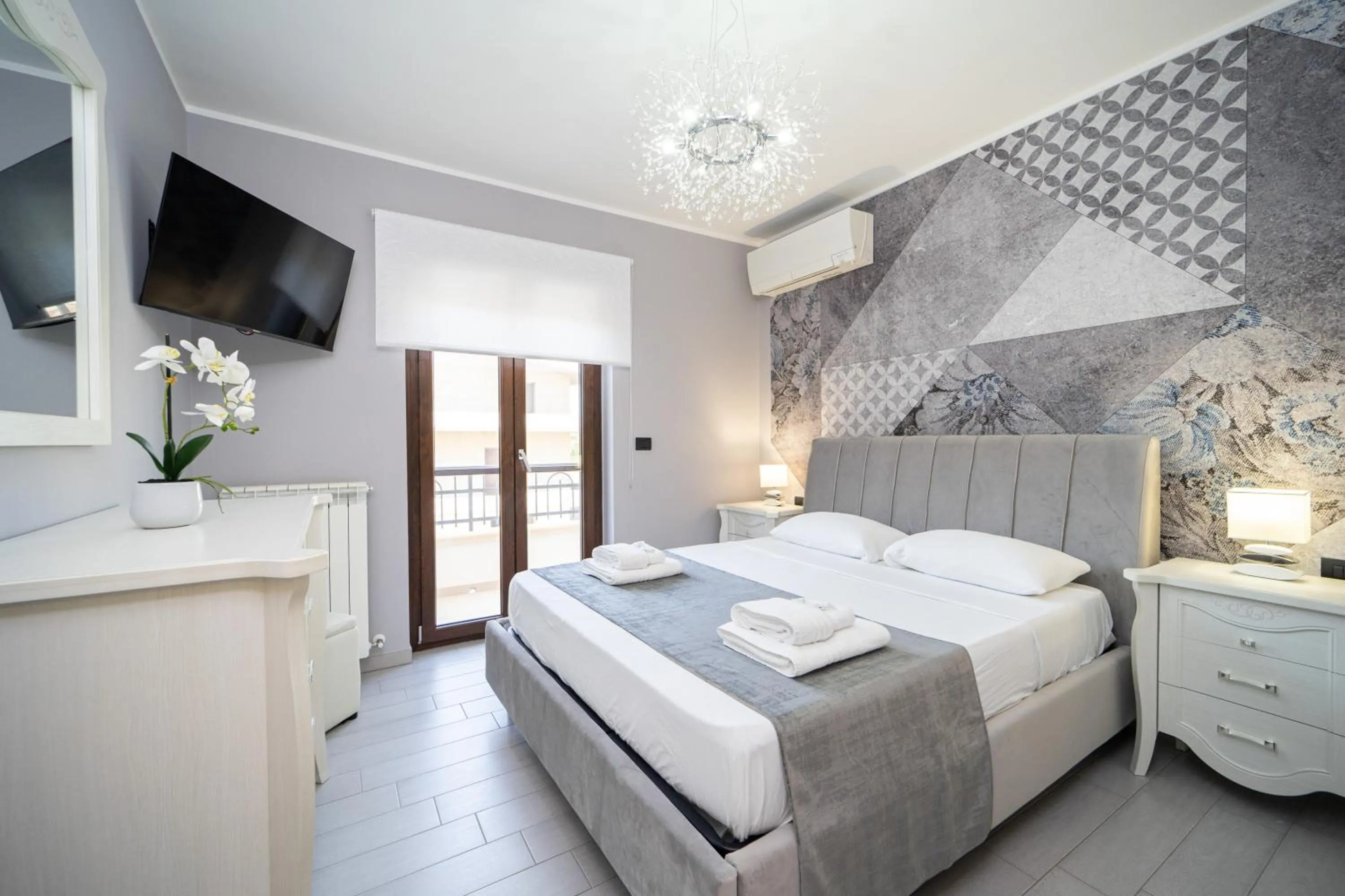 Bed in B&B Golden House & spa