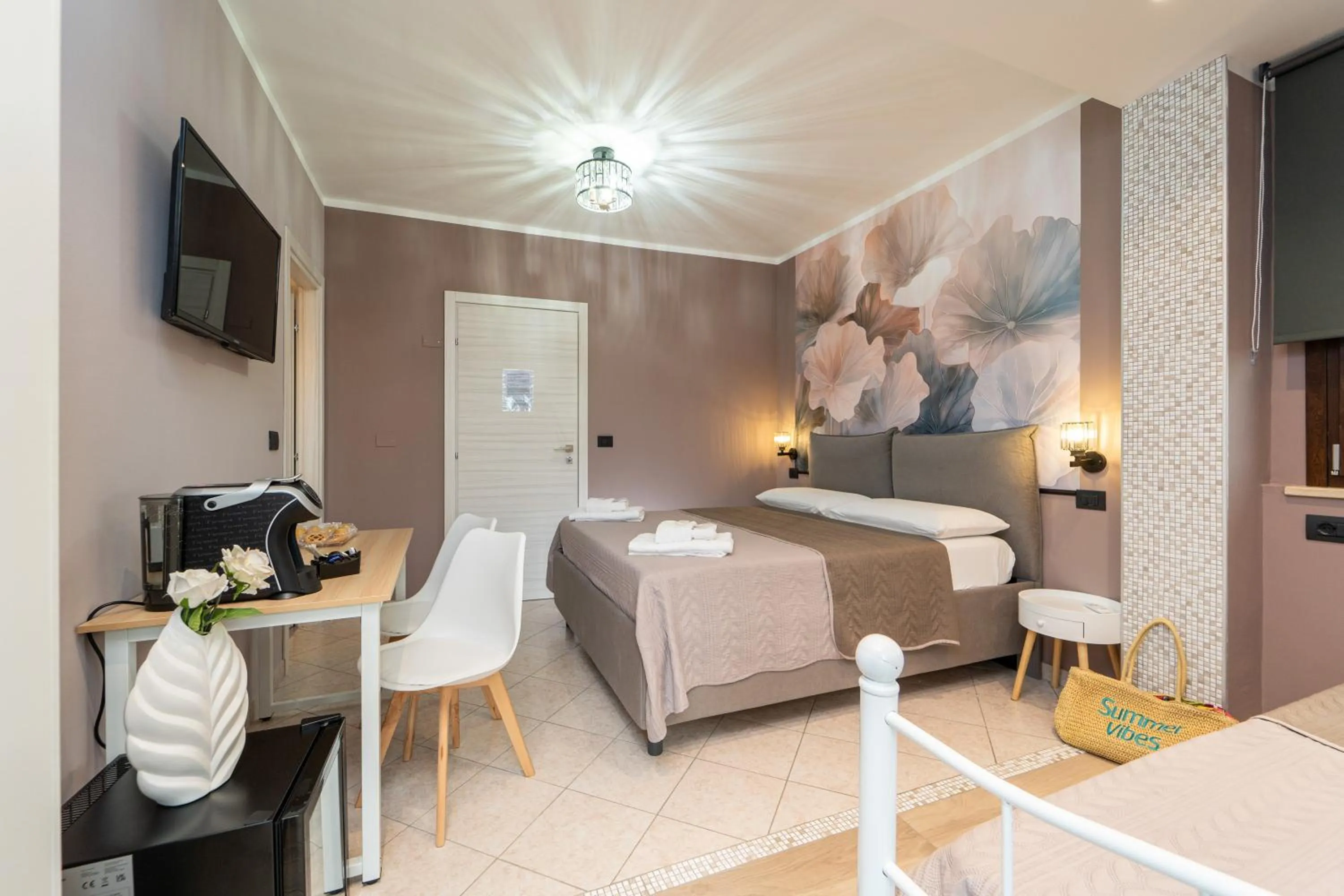 Bed in B&B Golden House & spa