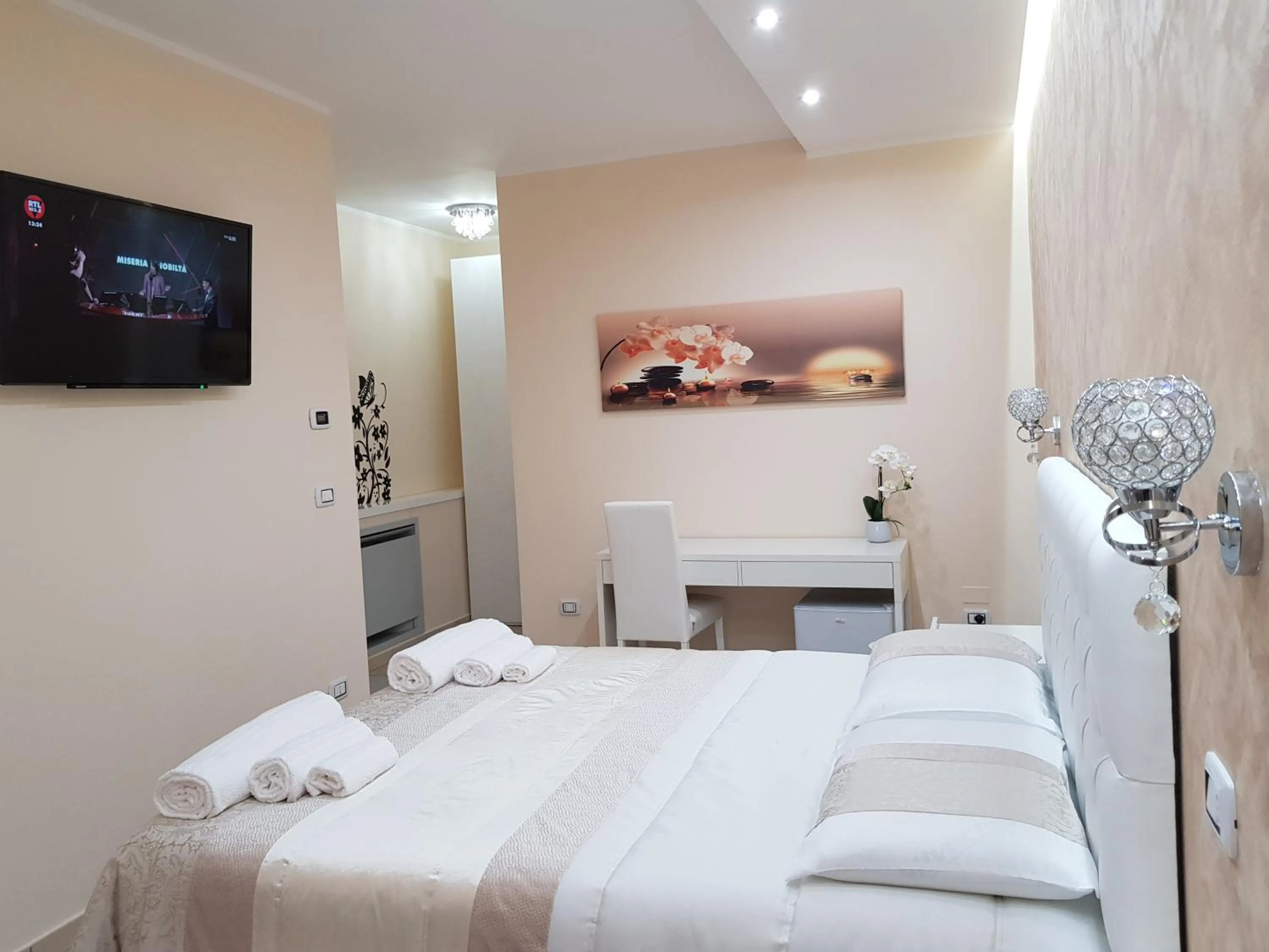 Bed in B&B Golden House & spa