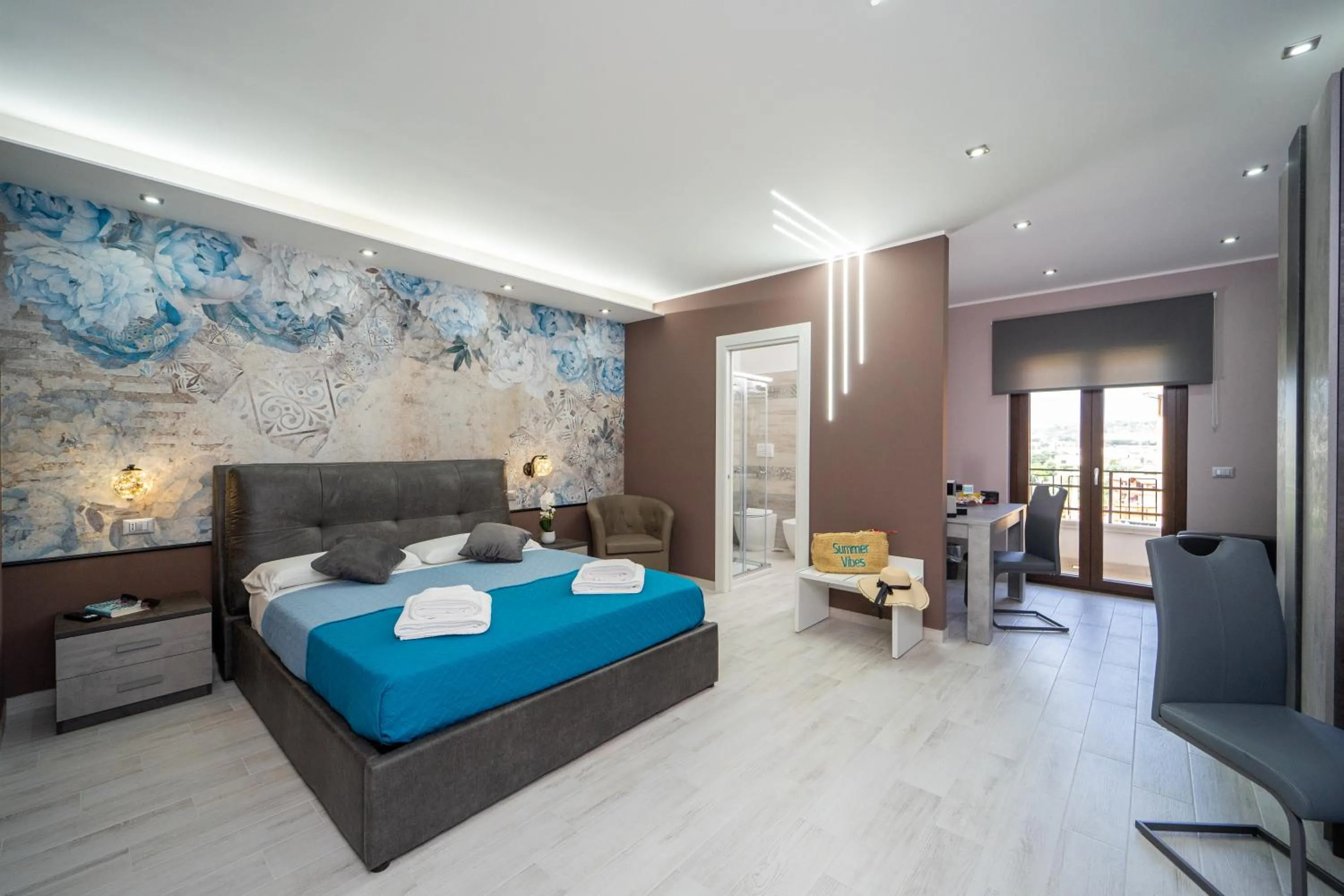 Bed in B&B Golden House & spa