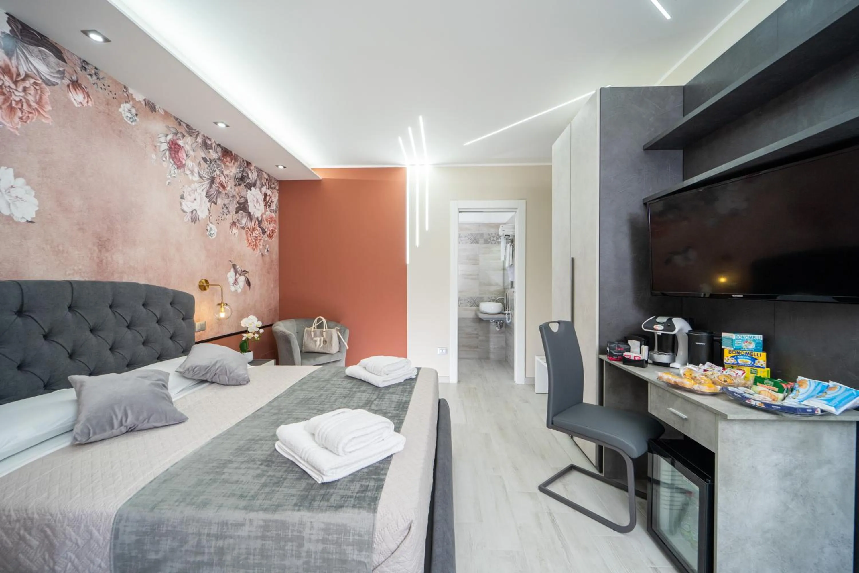 Bed in B&B Golden House & spa