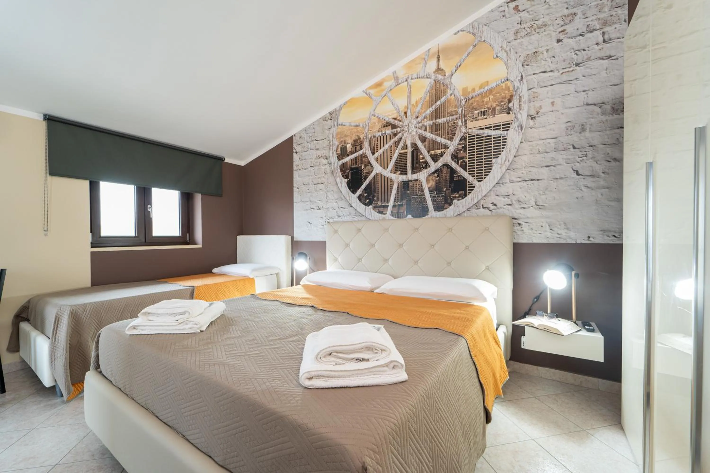 Bed in B&B Golden House & spa