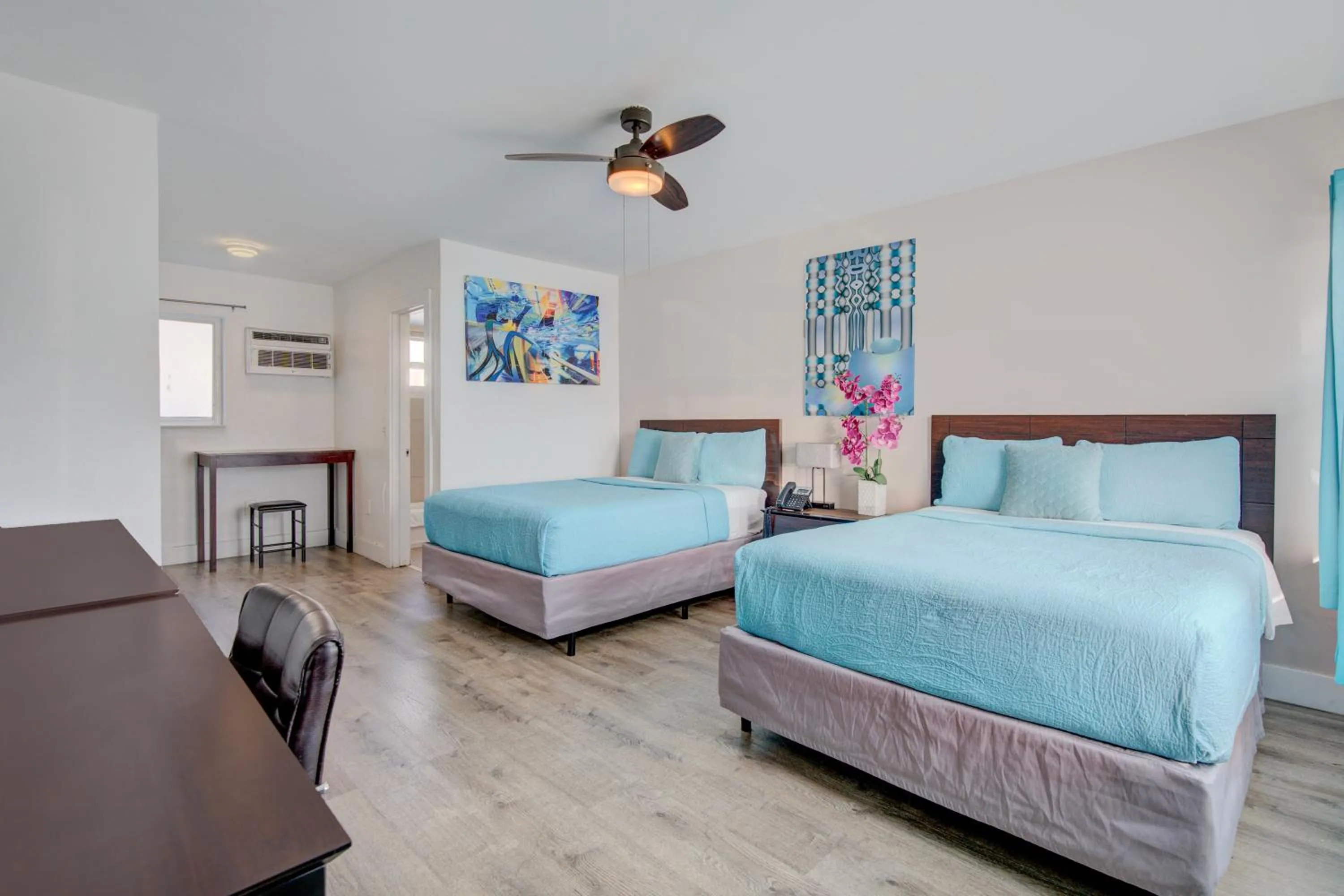 Bedroom, Bed in Leeward Motel By Capital O North Miami Beachside