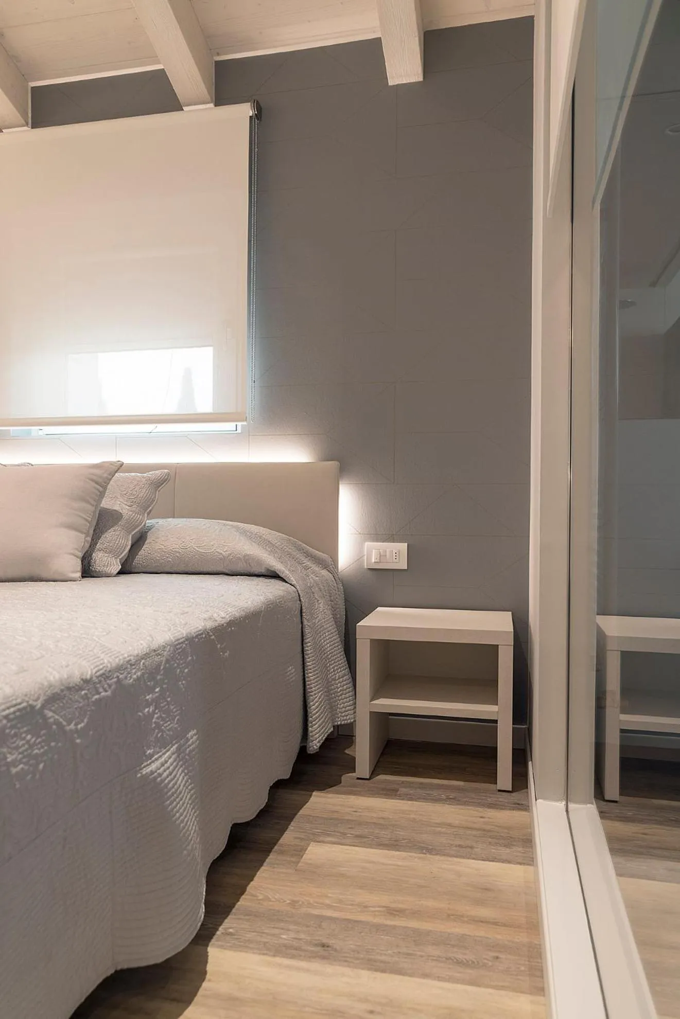 Shower, Bed in Viola Relais