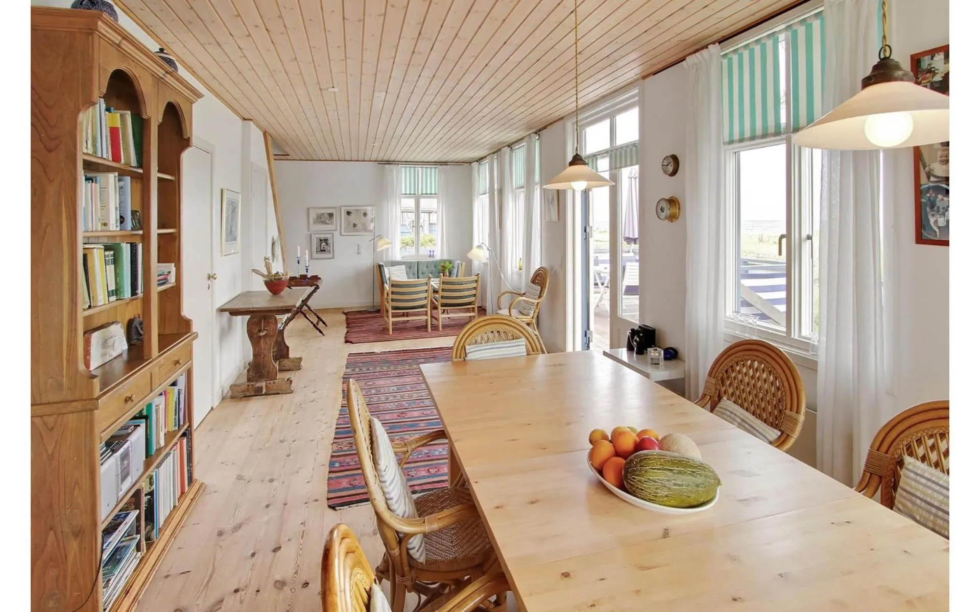 Dining area in Skærven Beachfront Apartments and Cottage