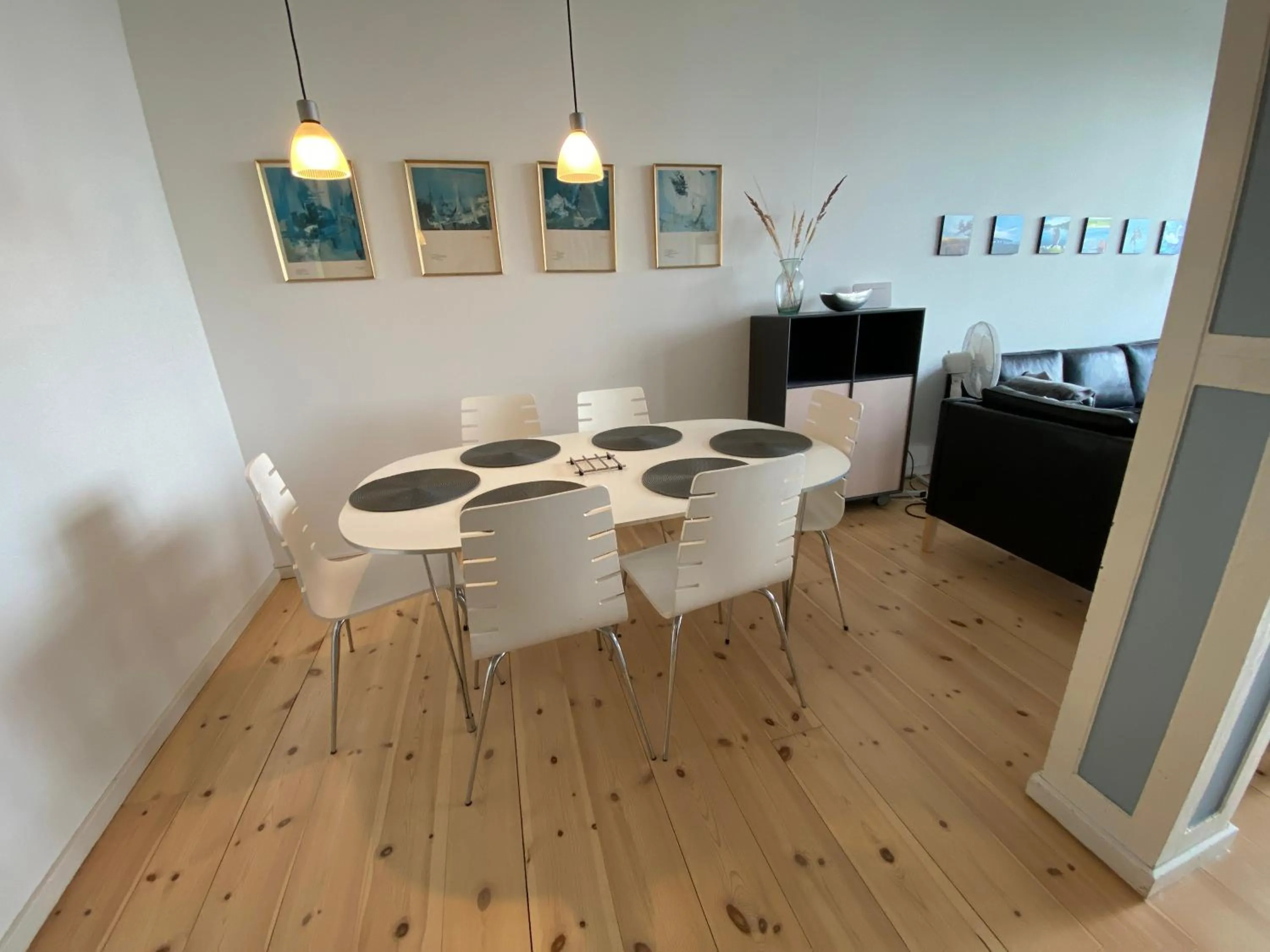 Dining area in Skærven Beachfront Apartments and Cottage