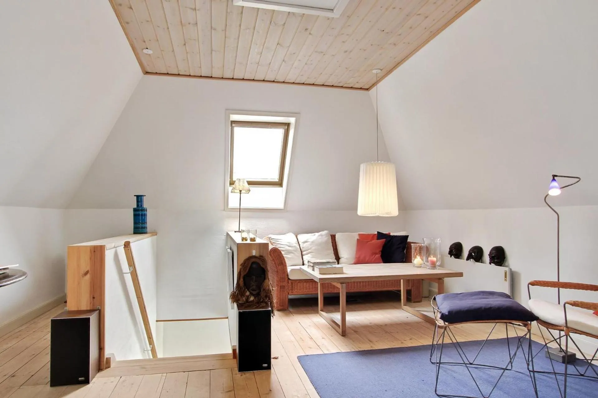 Living room, Bed in Skærven Beachfront Apartments and Cottage