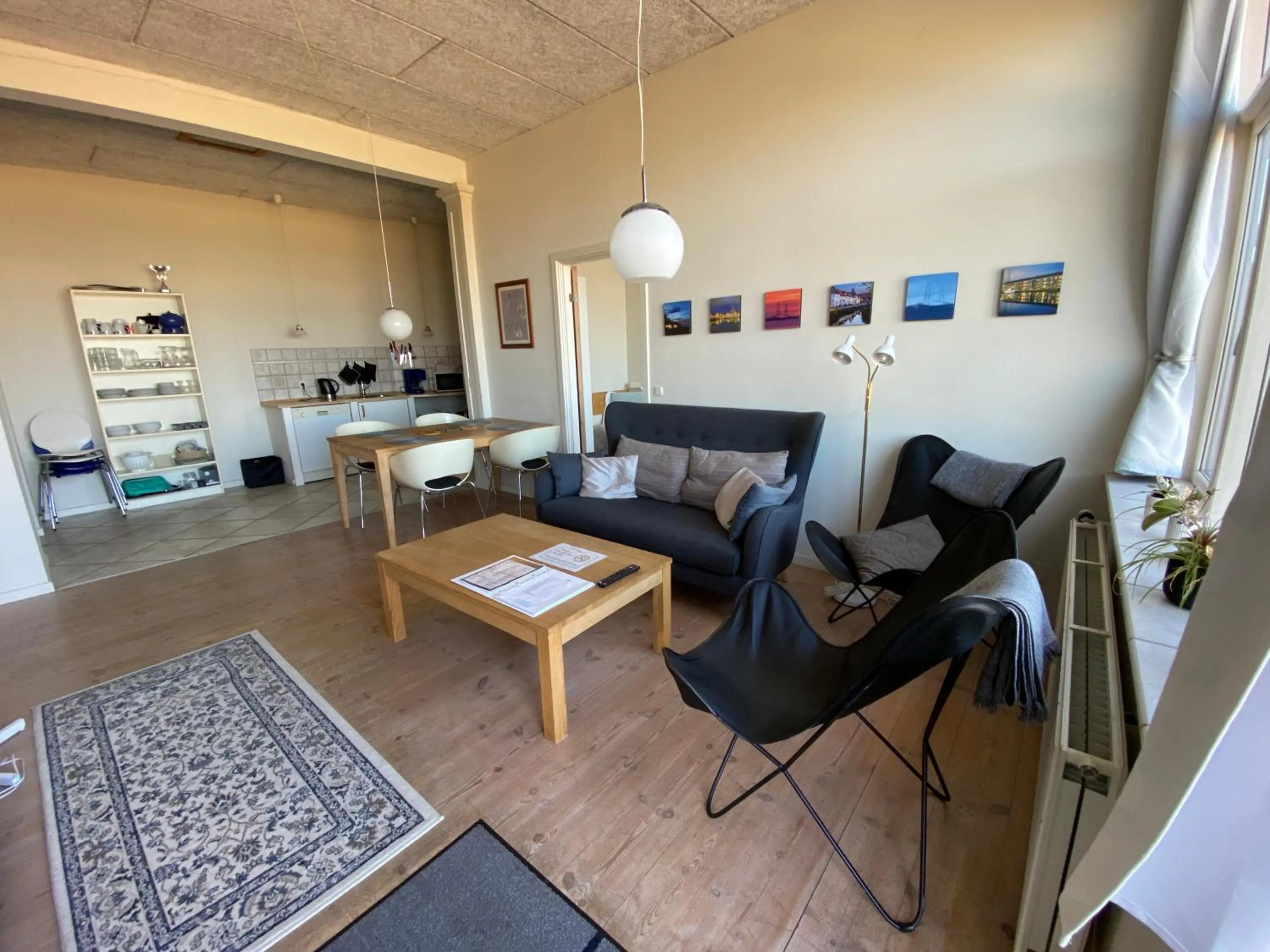 Kitchen or kitchenette in Skærven Beachfront Apartments and Cottage