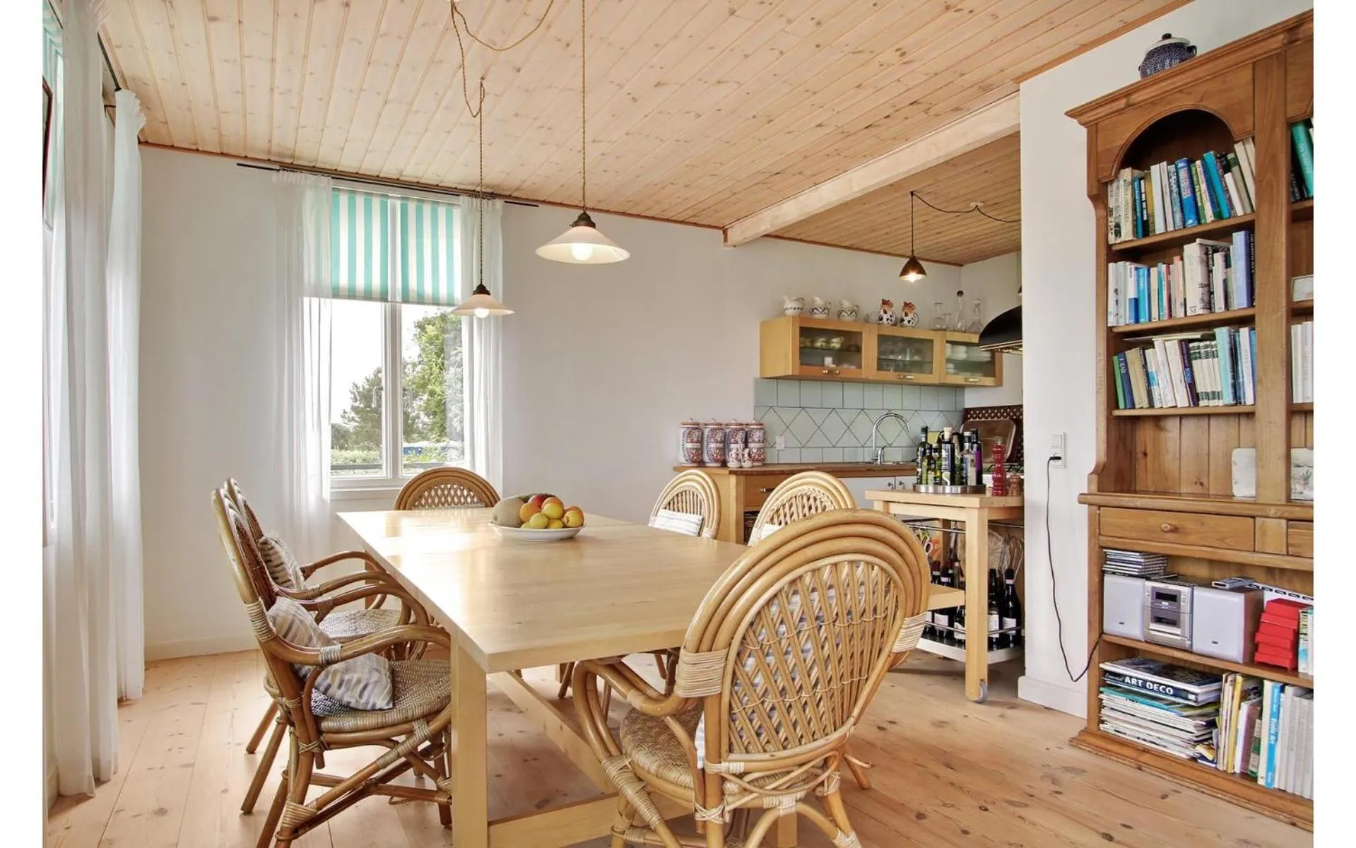 Library in Skærven Beachfront Apartments and Cottage