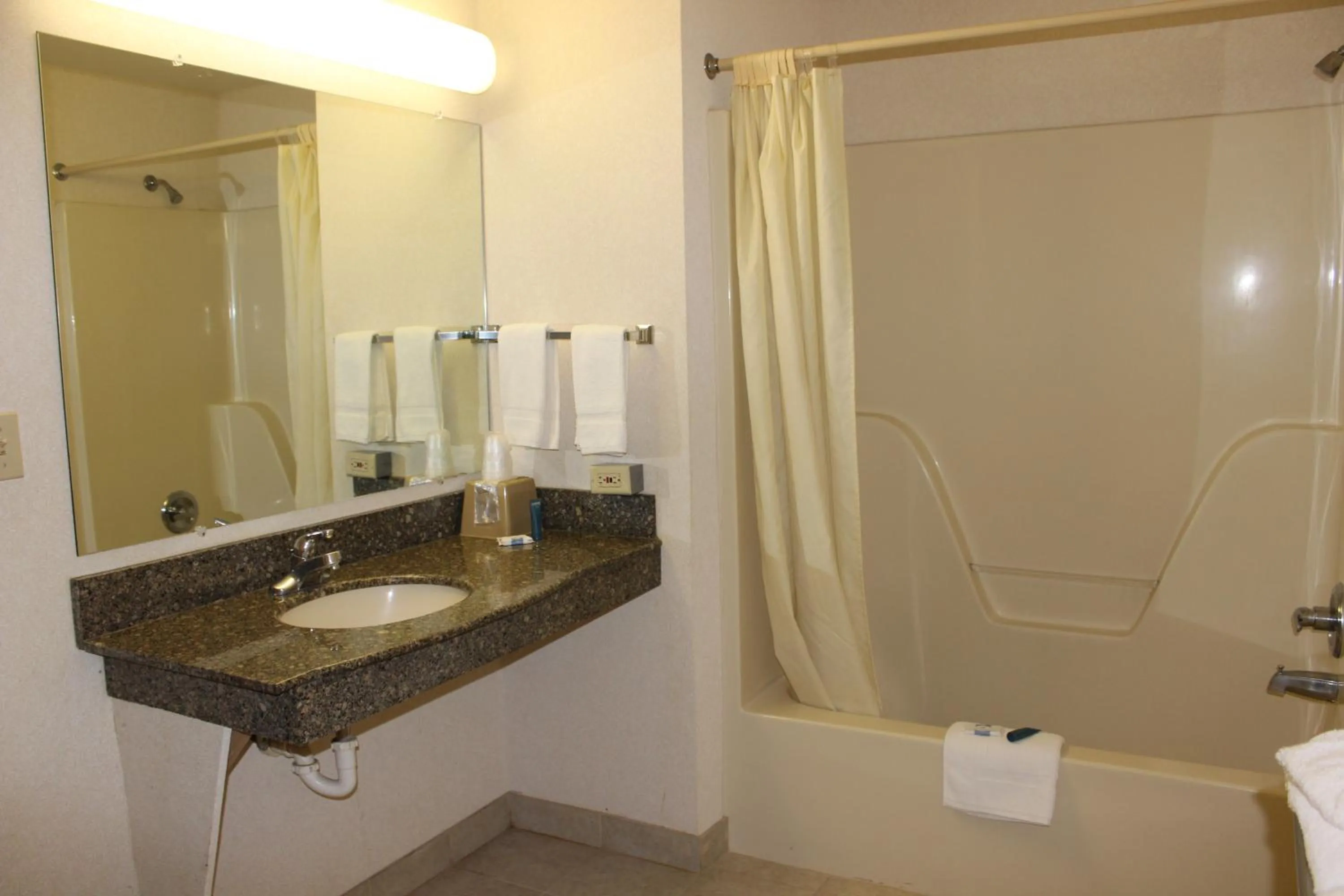 acessibility in Nationwide 9 Inn