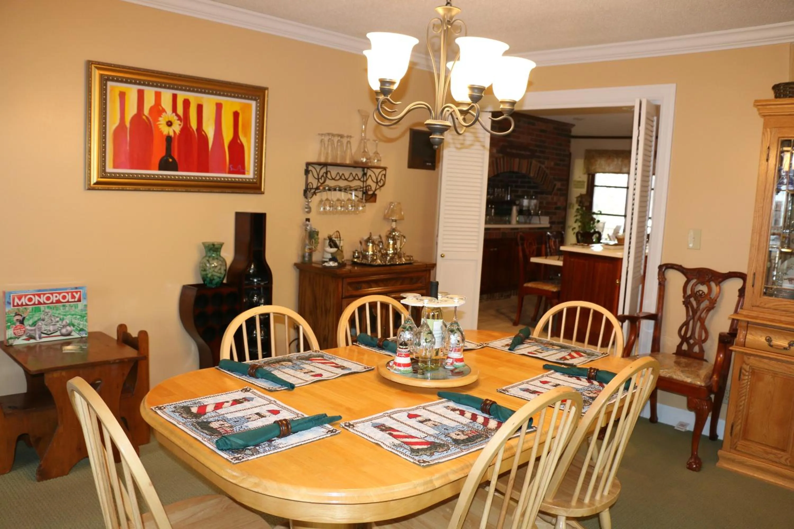 Dining area in Cedar Grove Inn