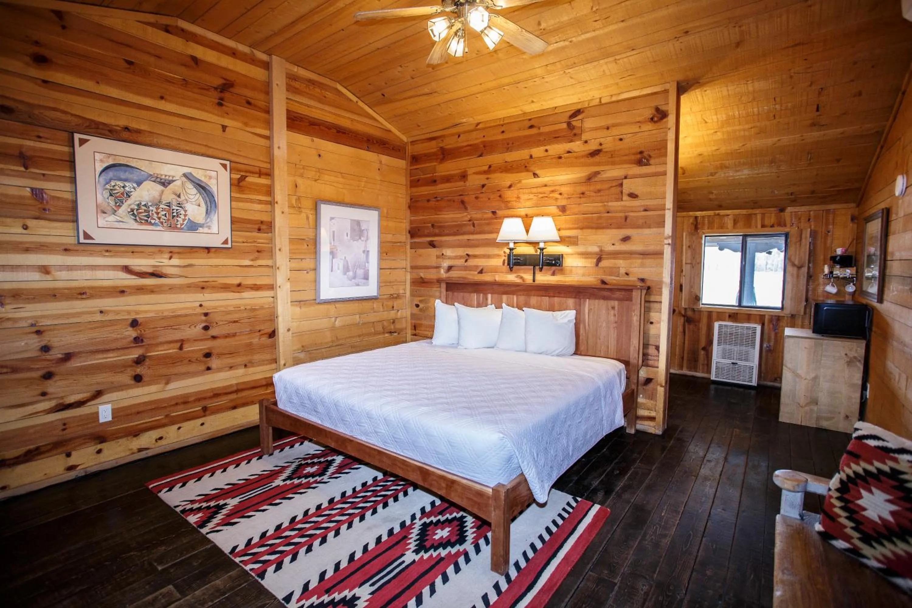 Bed in Chama Trails Motel