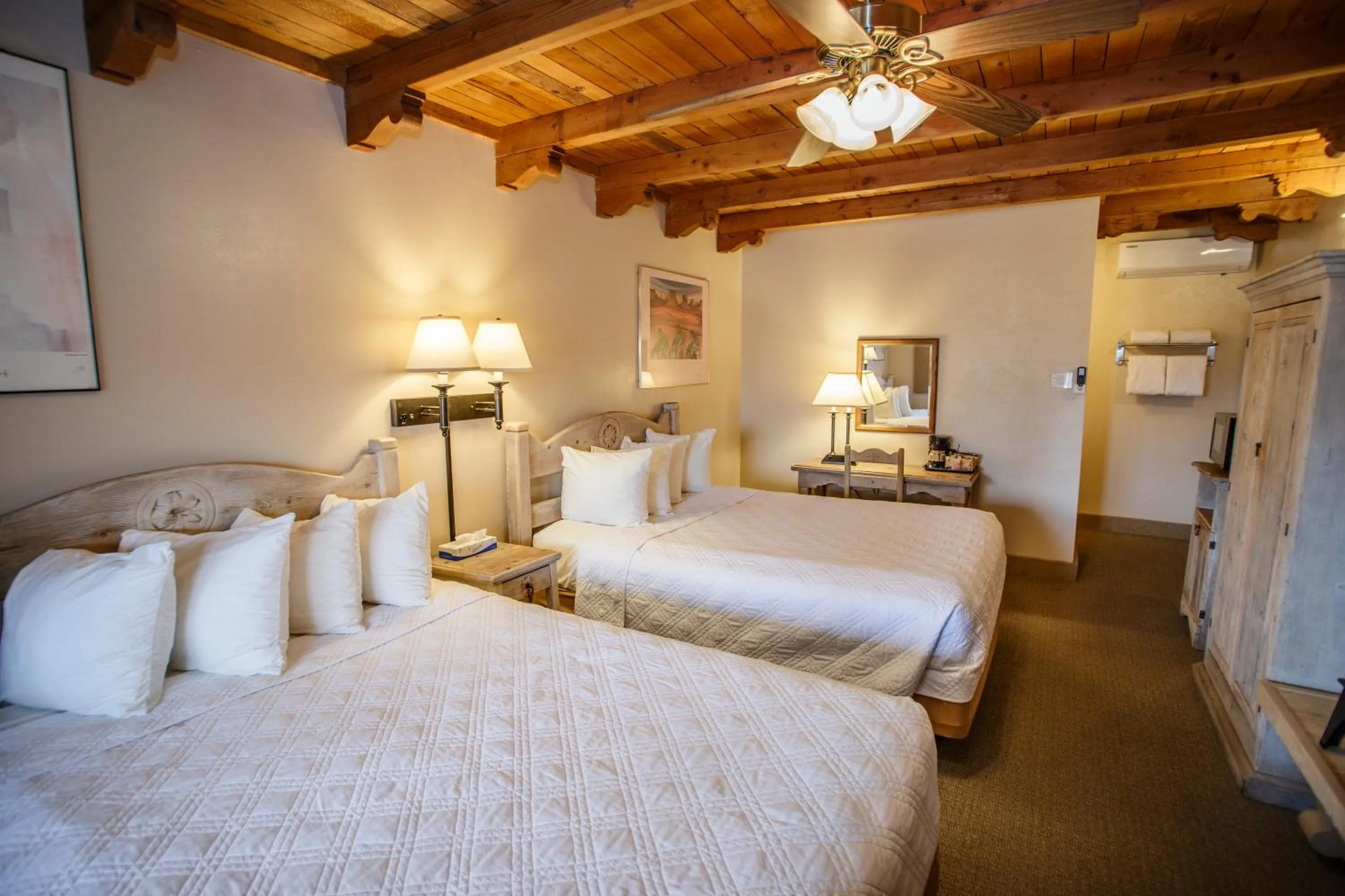 Bed in Chama Trails Motel