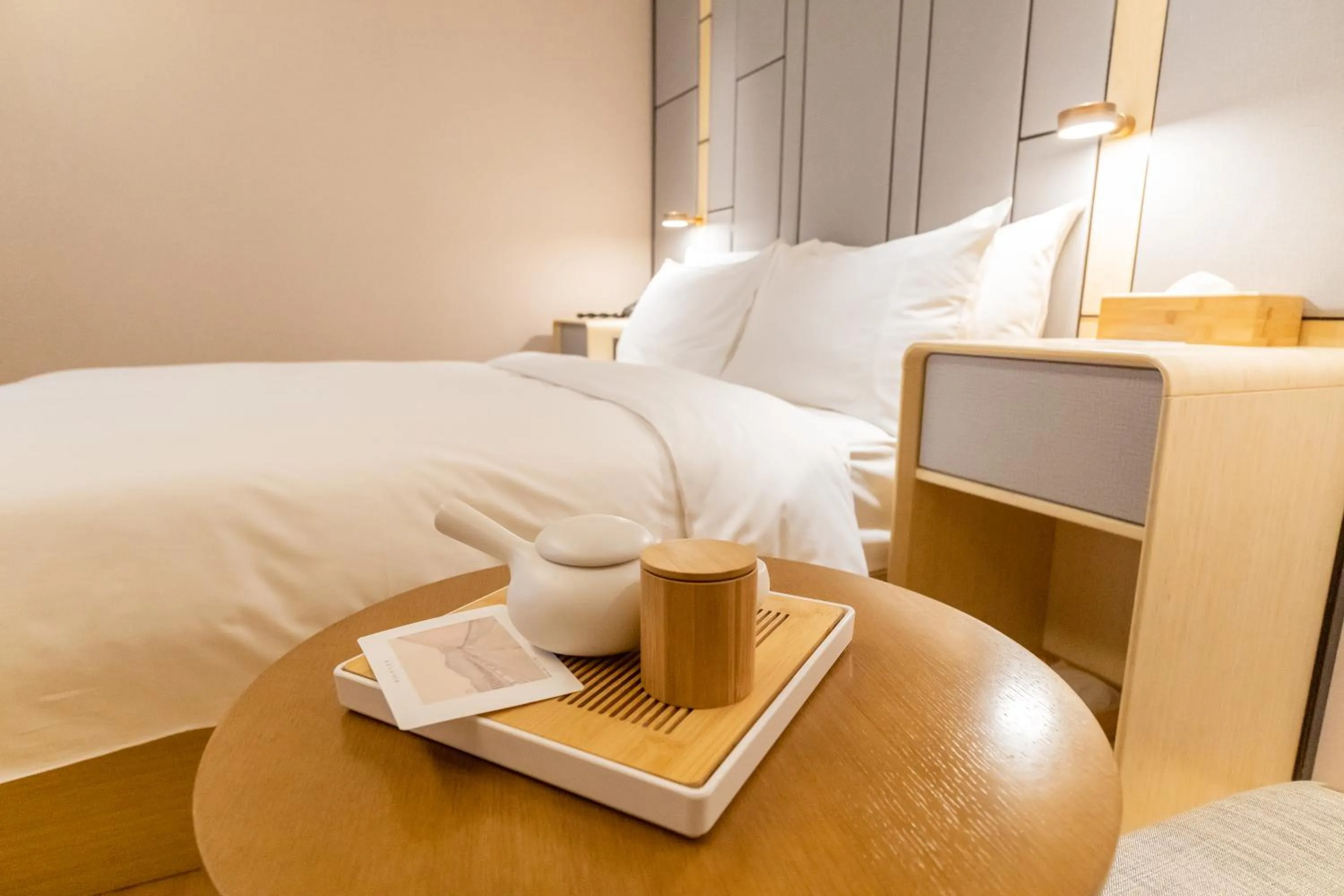 Bed in Ji Hotel (Shanghai The Bund Sichuan Middle Road)