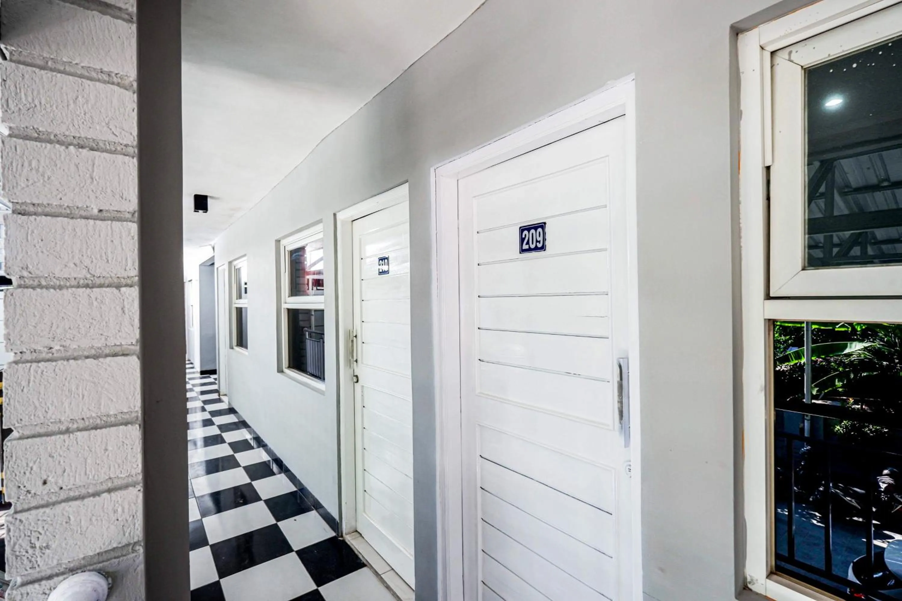 Property building in RedDoorz near Solo Square 3