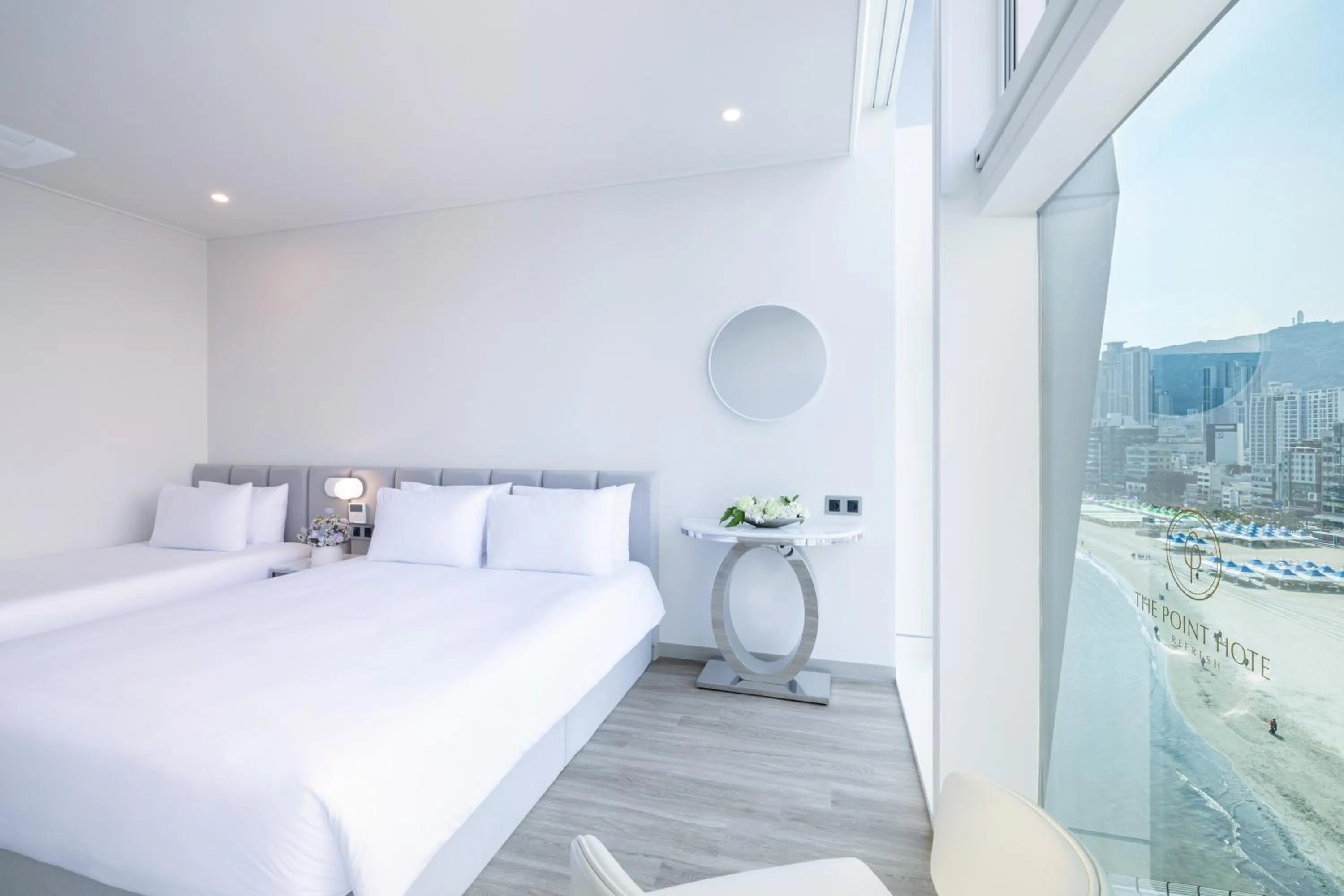 Bed in Ocean The Point Hotel Busan