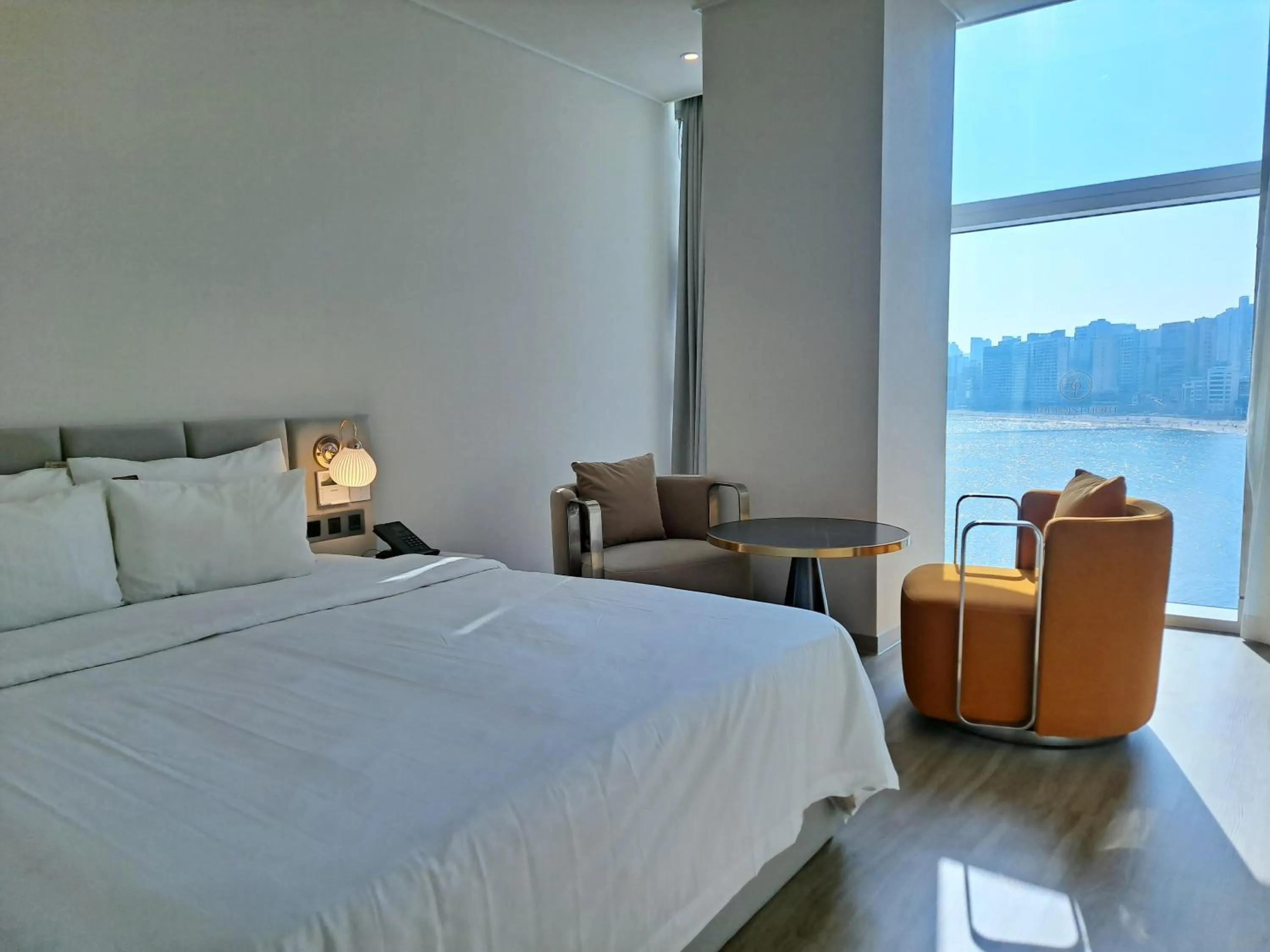 Bed in Ocean The Point Hotel Busan