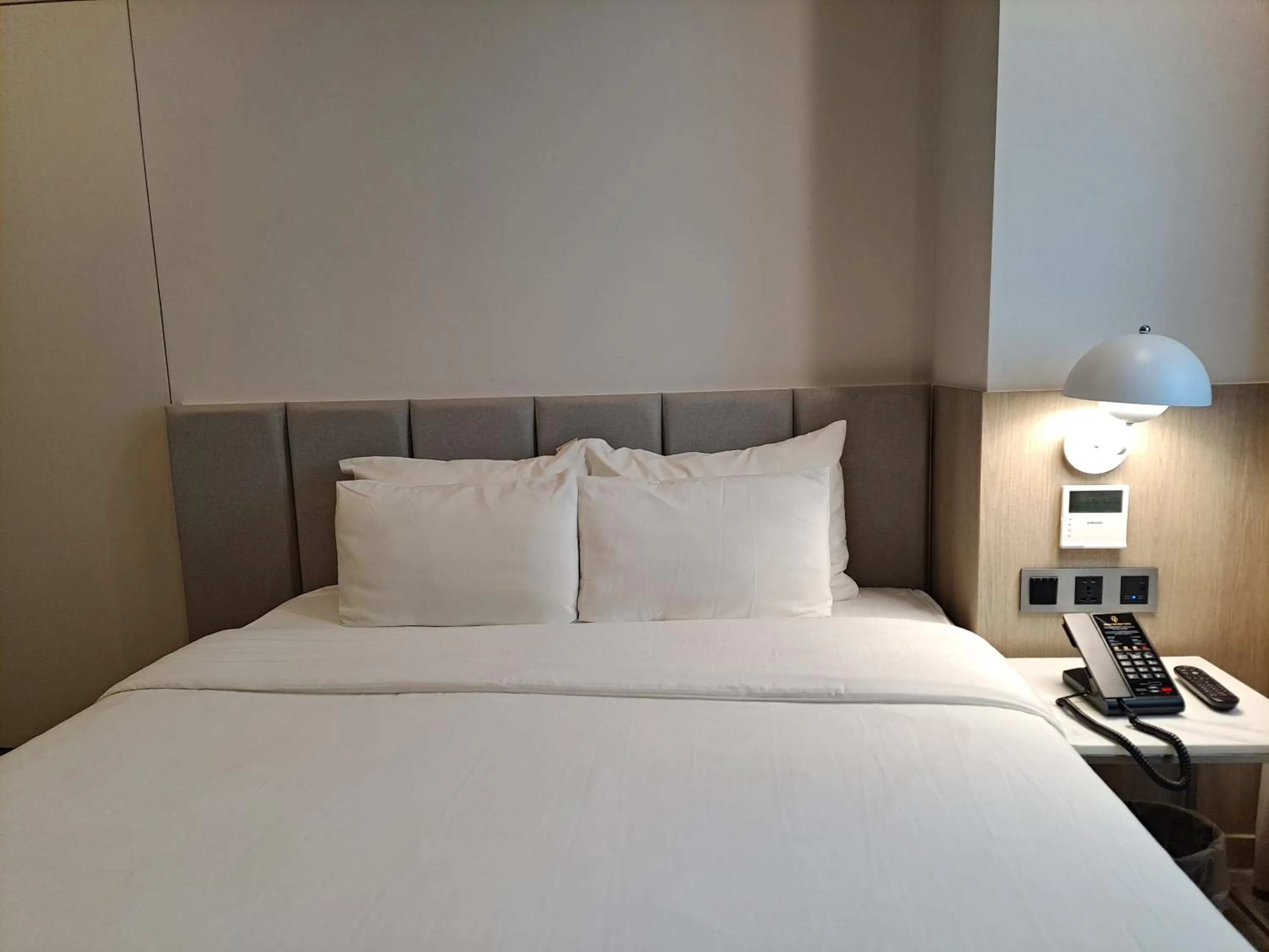 Bed in Ocean The Point Hotel Busan