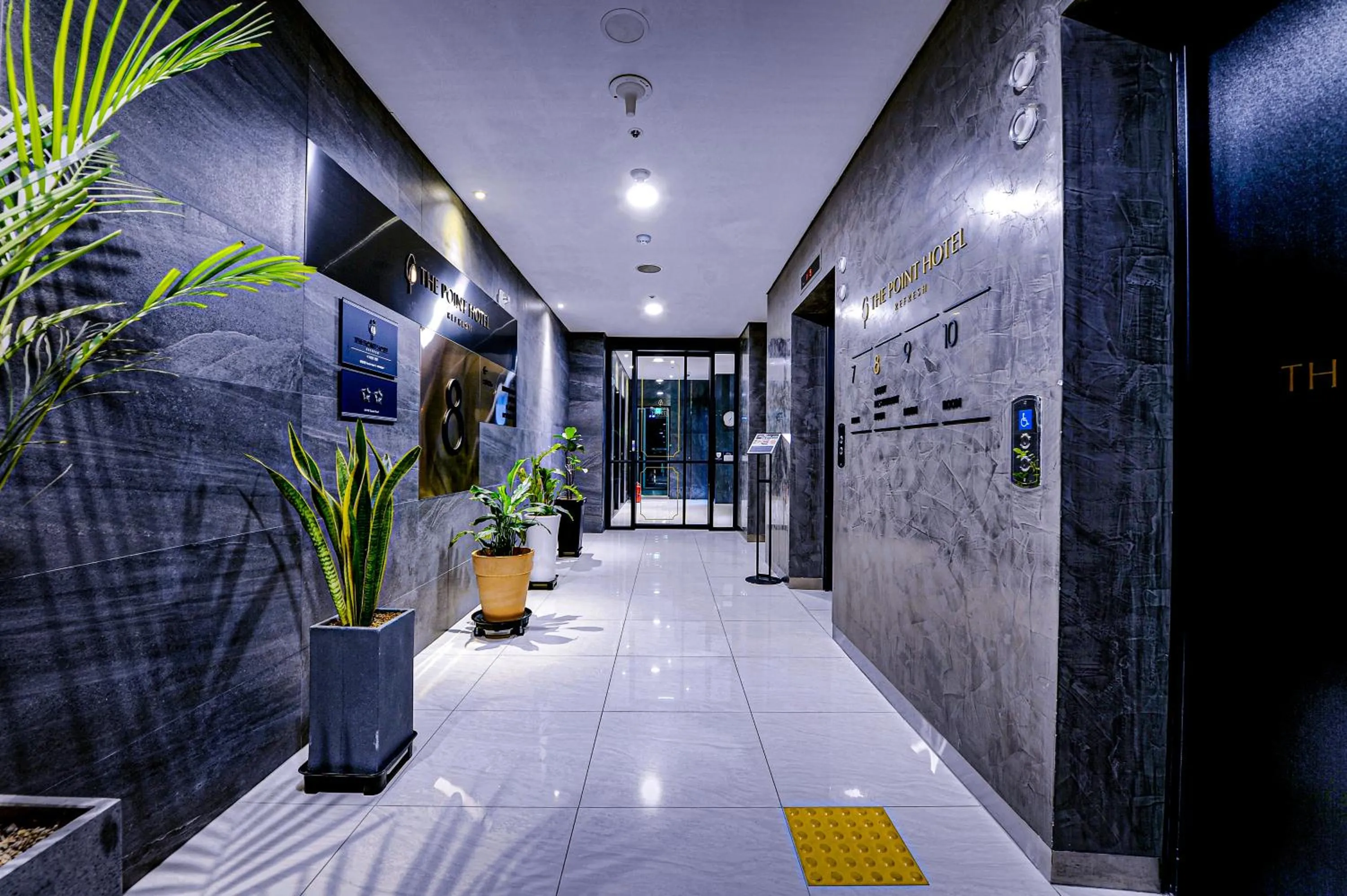 Living room in Ocean The Point Hotel Busan