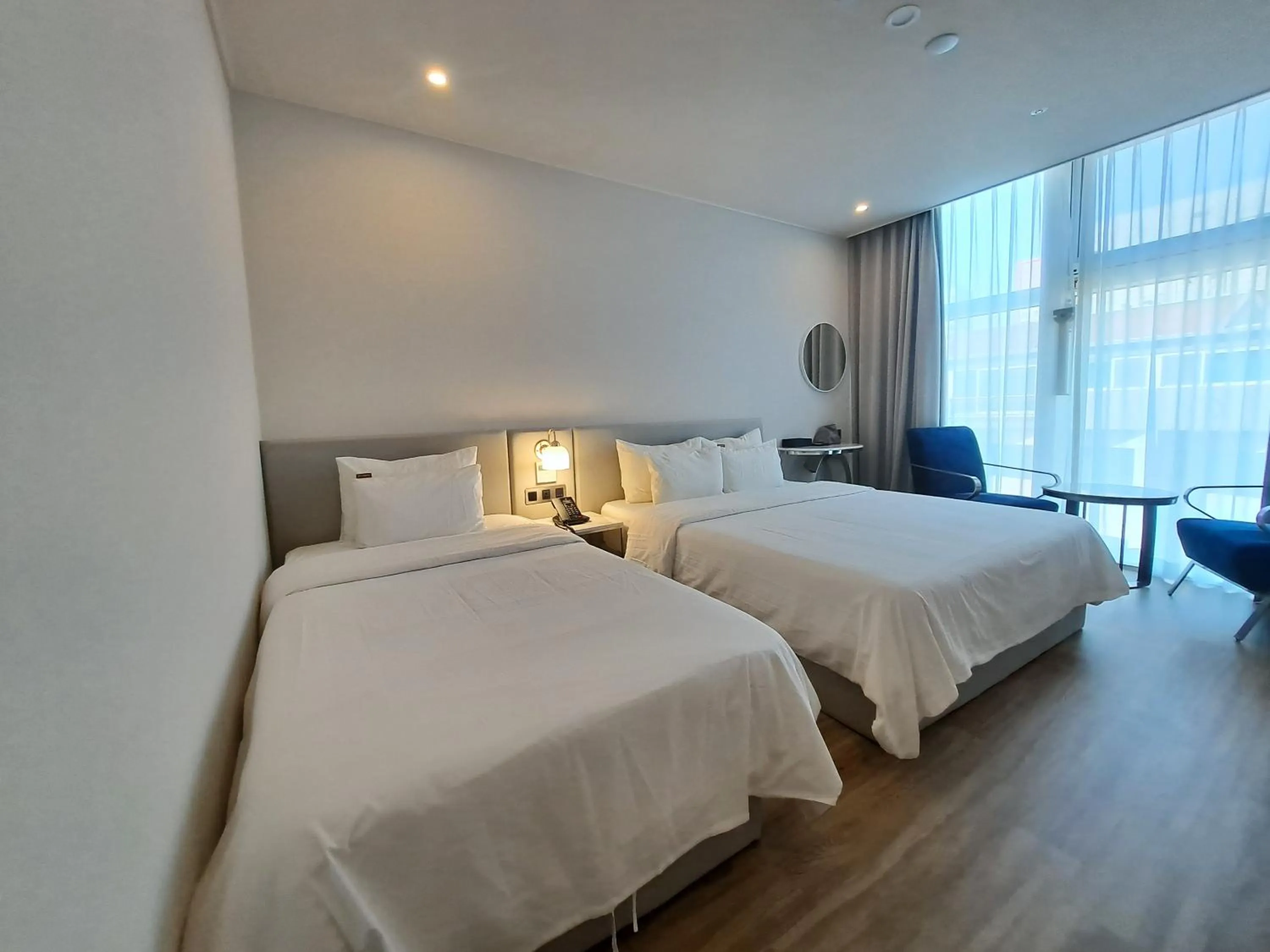 Bed in Ocean The Point Hotel Busan