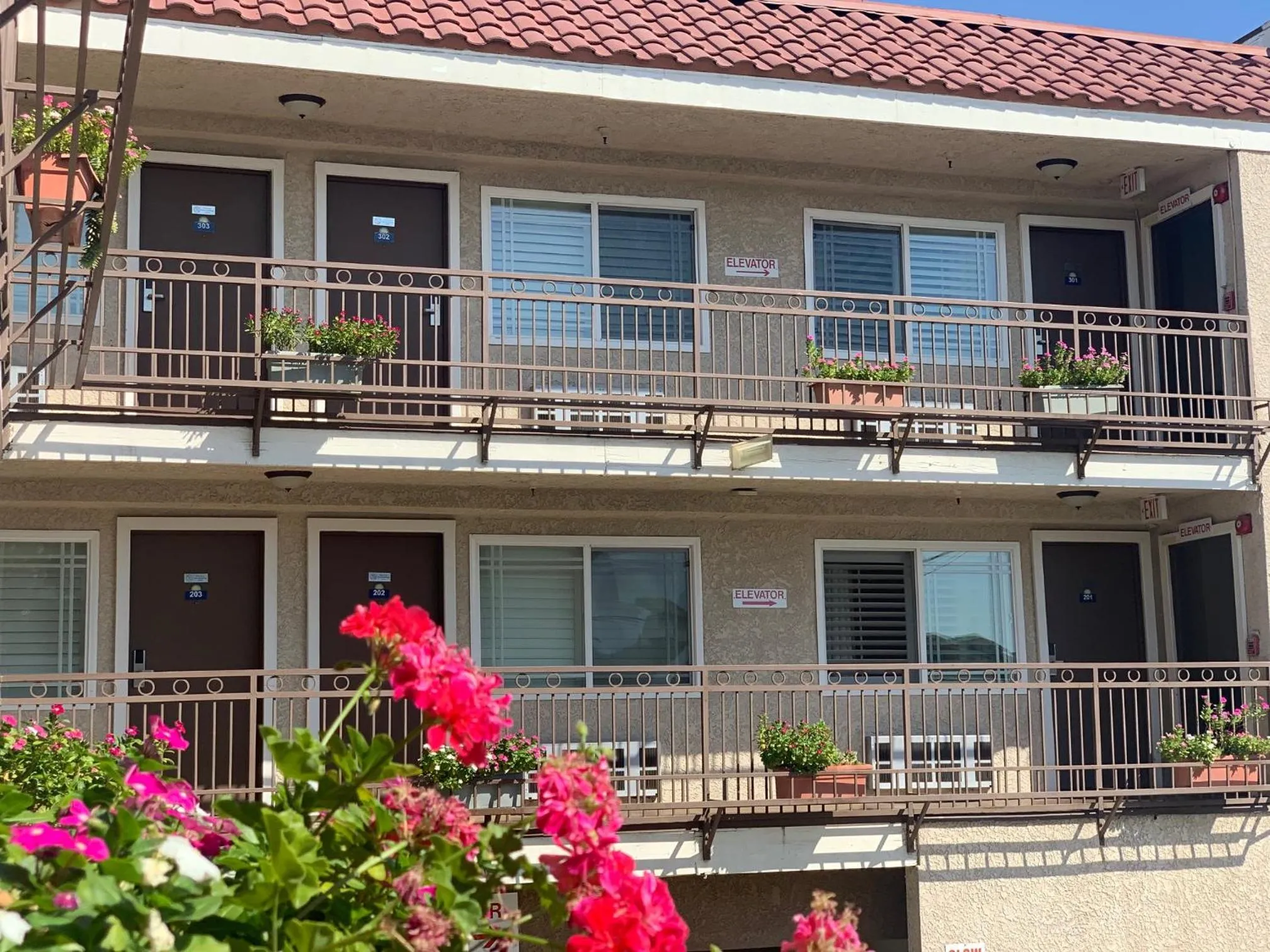 Property building in Days Inn by Wyndham Alhambra CA